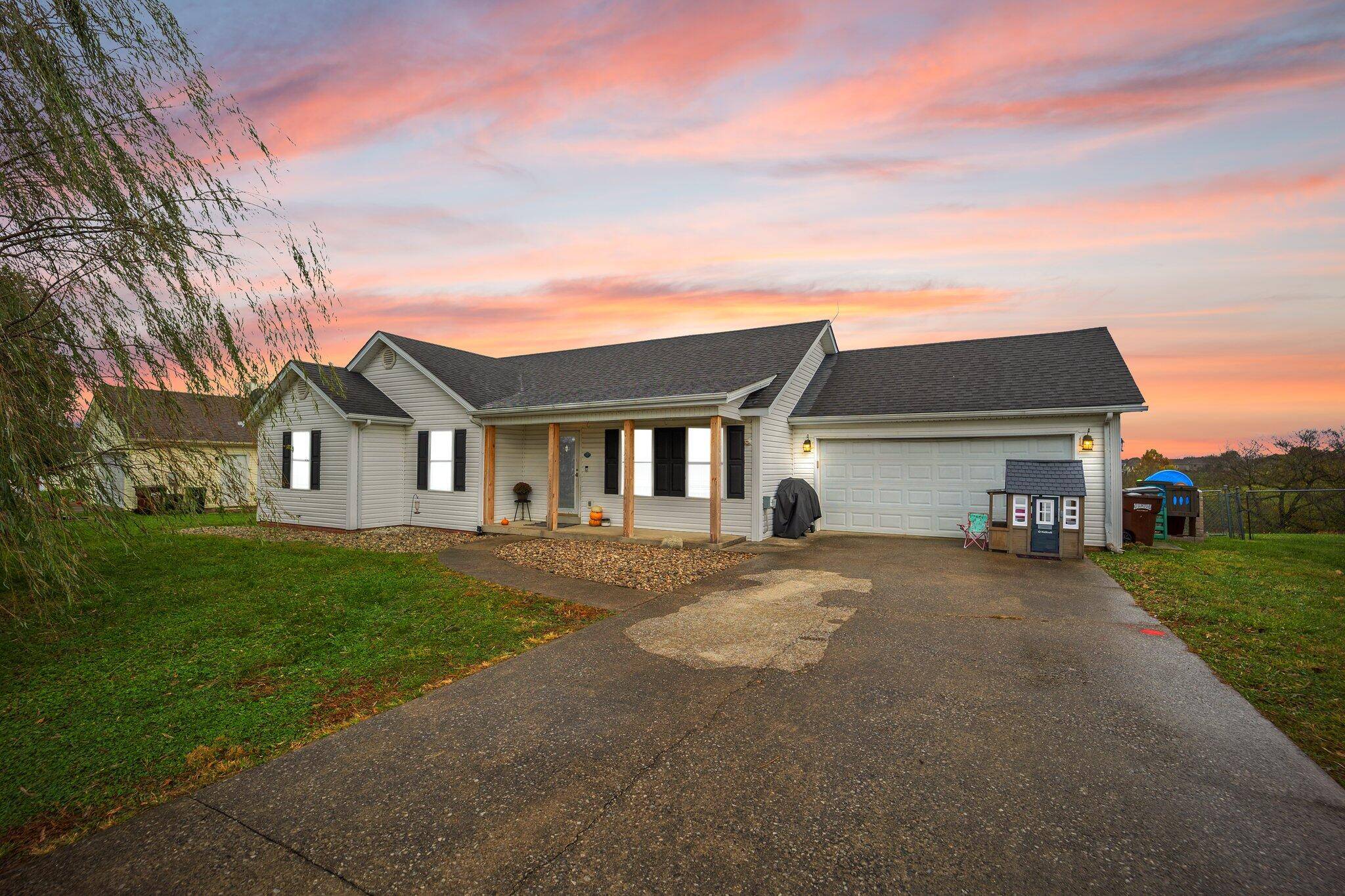 Lancaster, KY 40444,118 Deer Run