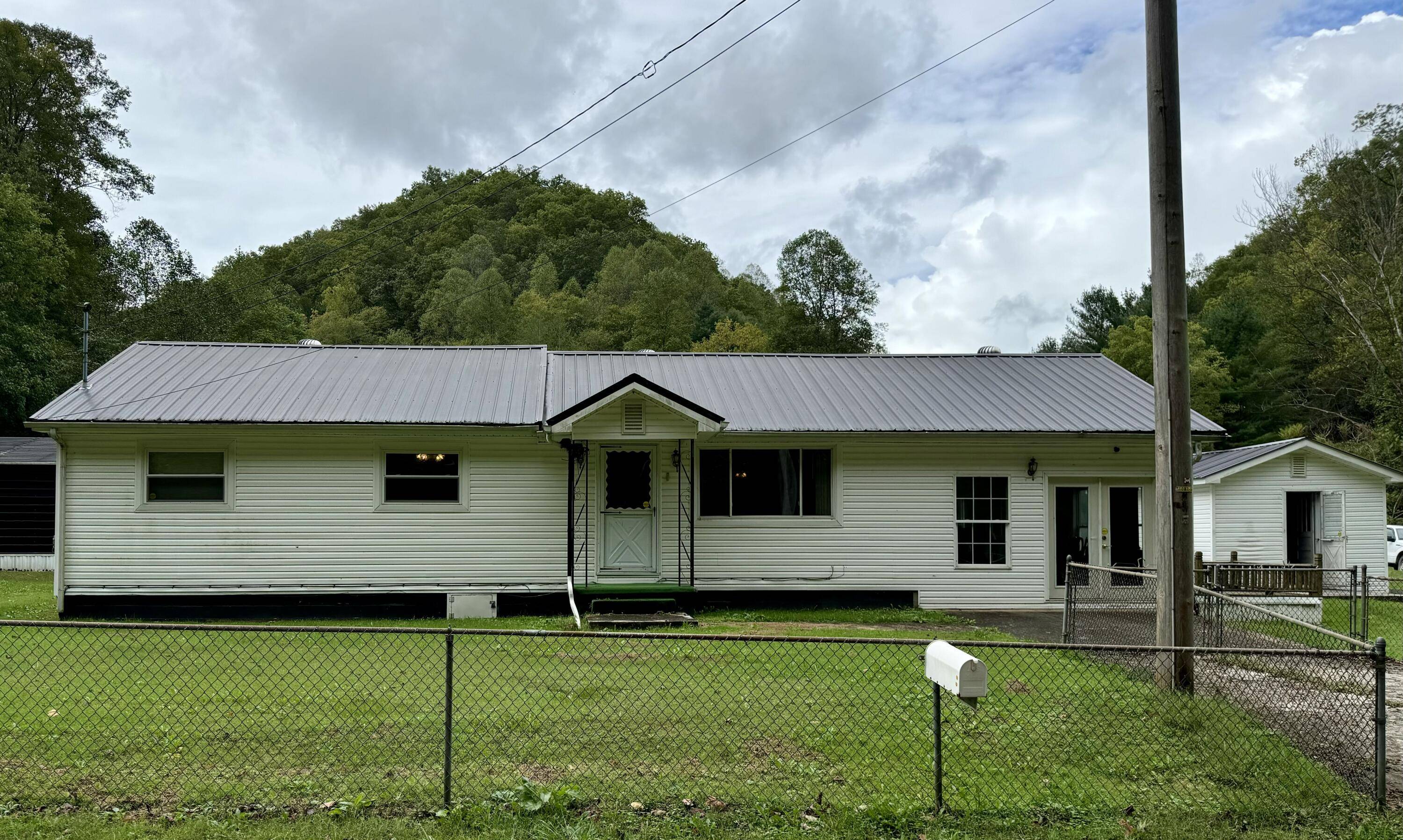 Ransom, KY 41558,778 Upper Blackberry Road