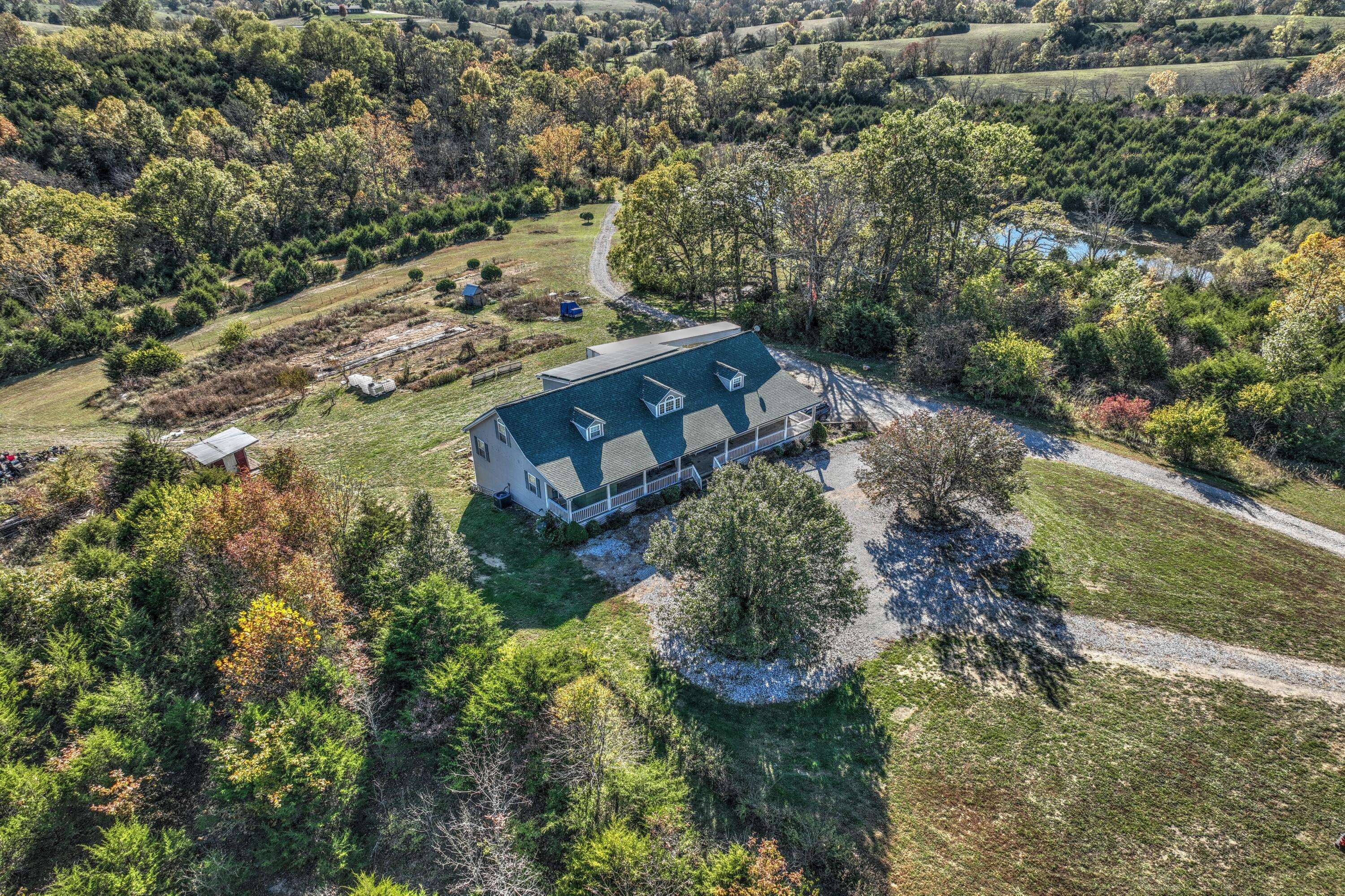 Harrodsburg, KY 40330,494 Catlett Road