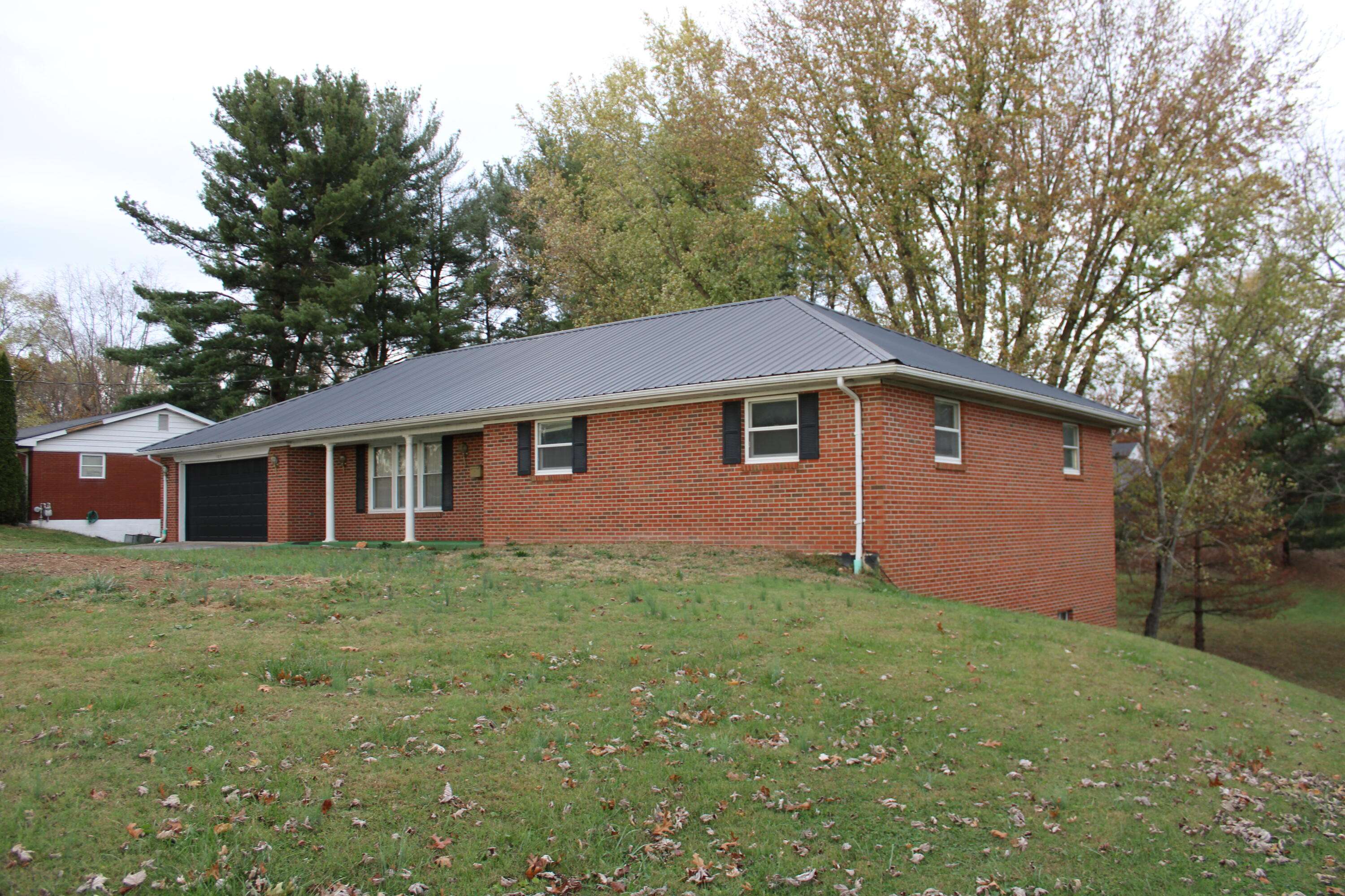 Somerset, KY 42501,109 Beck Street