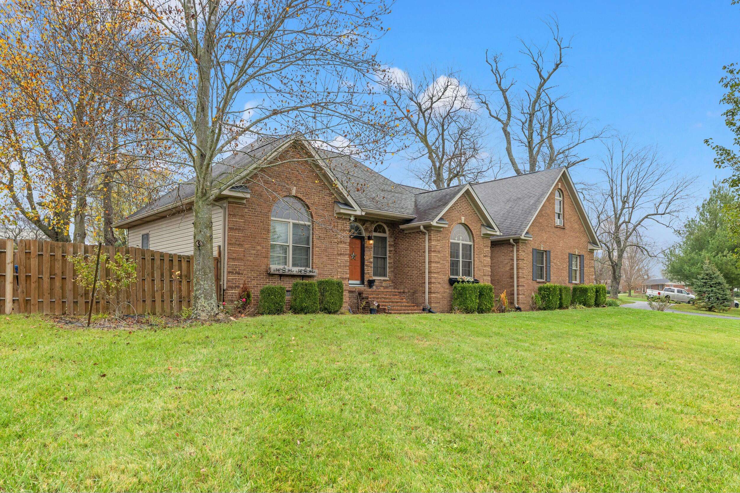 Lancaster, KY 40444,129 Conns Lane