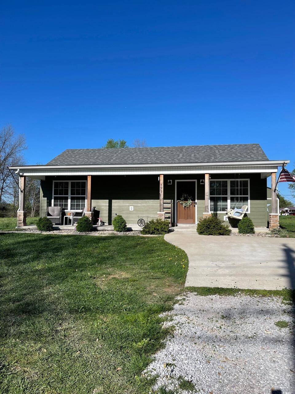 Waco, KY 40385,593 Waco Loop Road