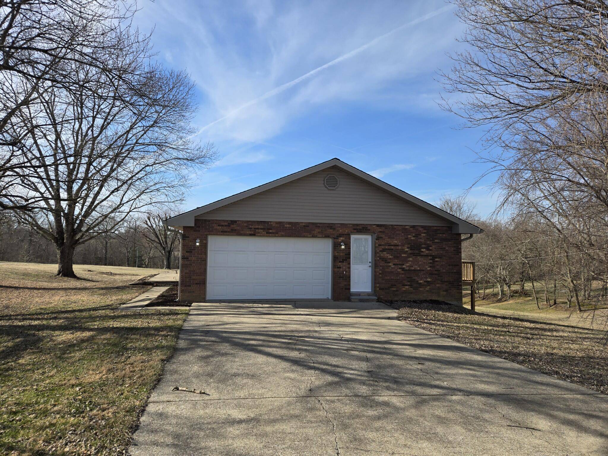 Nancy, KY 42544,18 Ash Drive