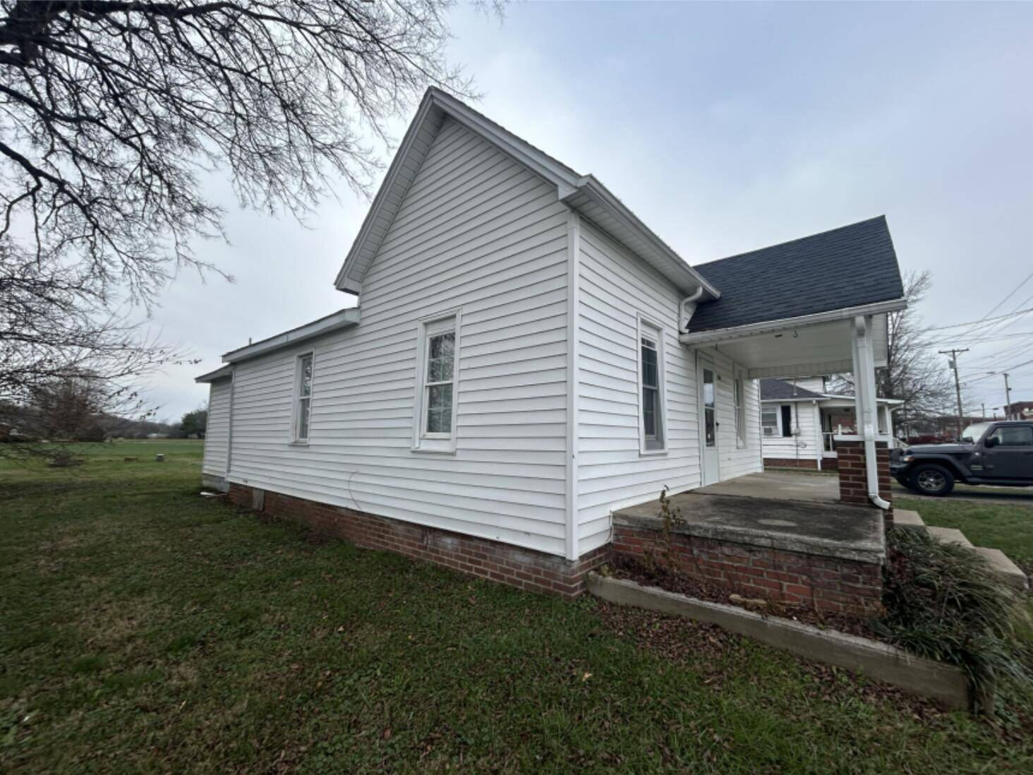 Crab Orchard, KY 40419,162 Main Street