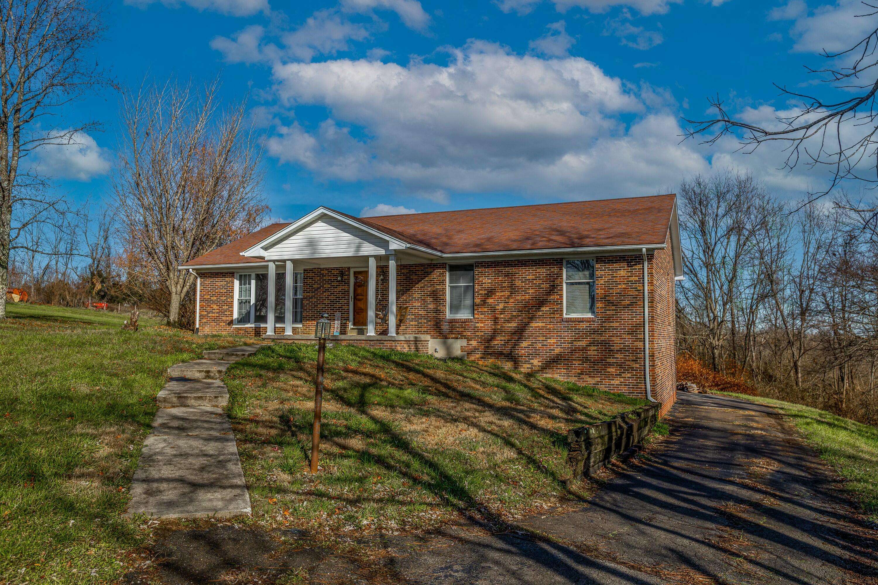 Lancaster, KY 40444,313 East Canoe Creek Road