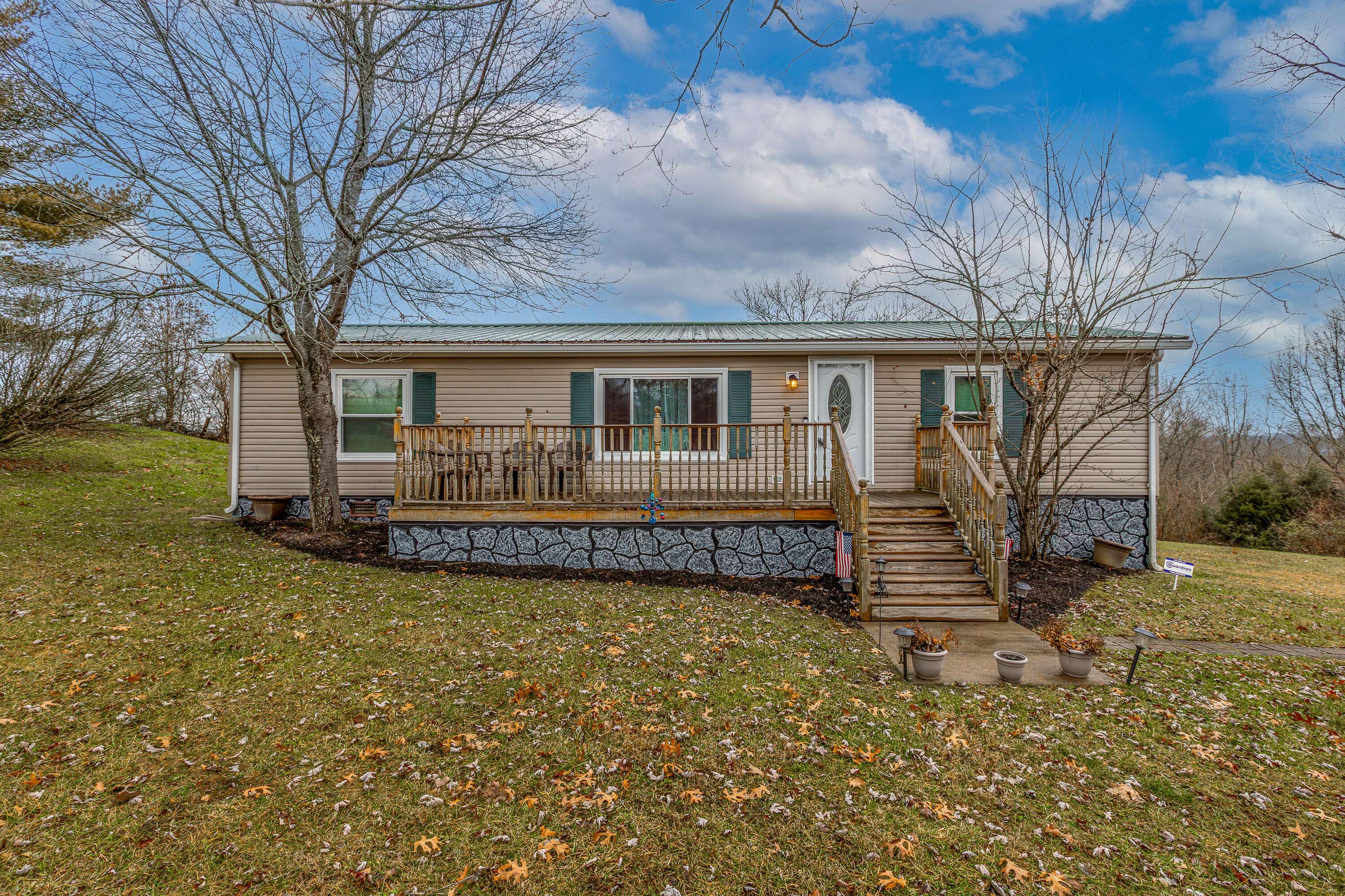 Frankfort, KY 40601,10920 Bald Knob Road