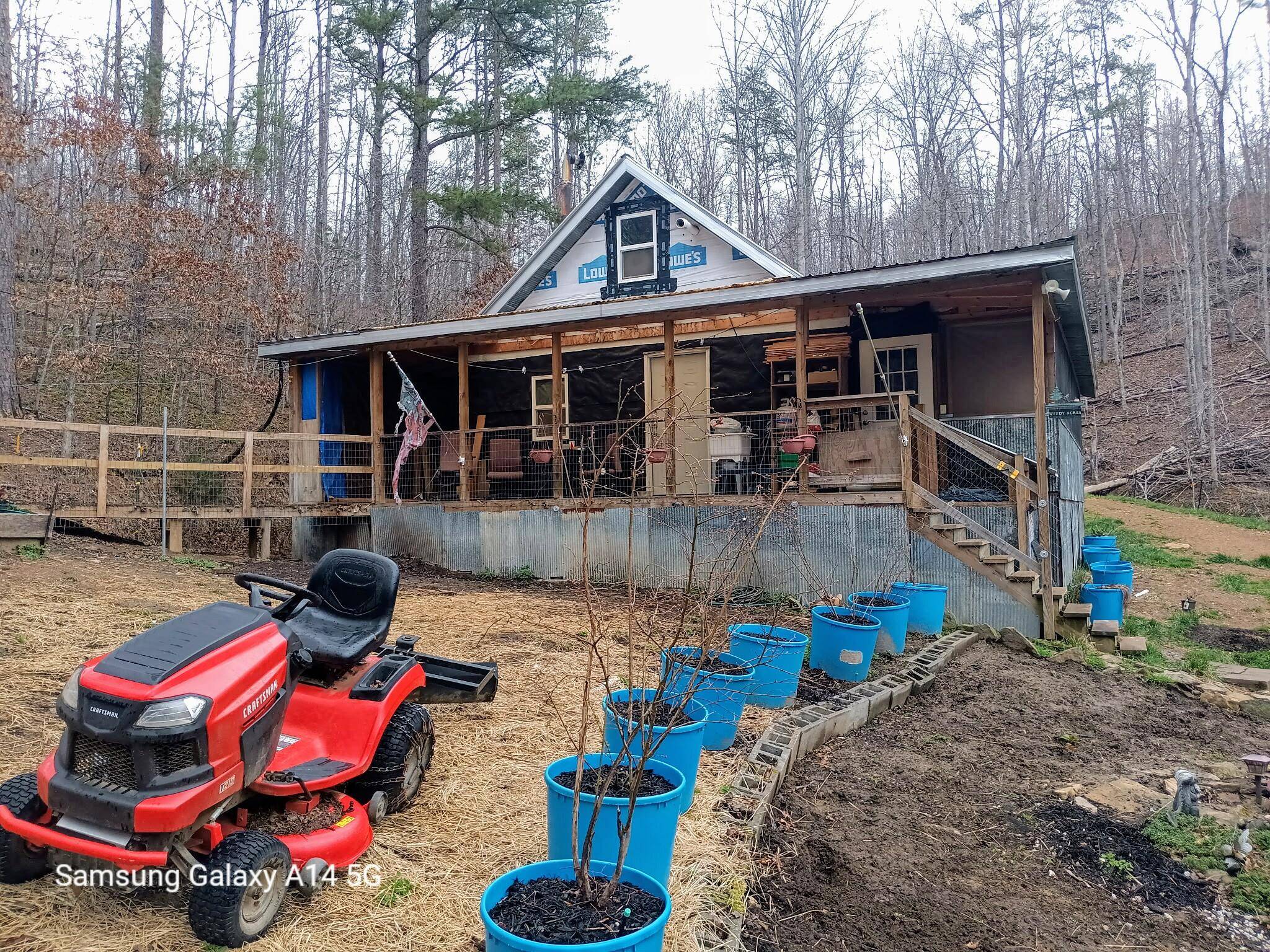 Annville, KY 40402,430 smith Road