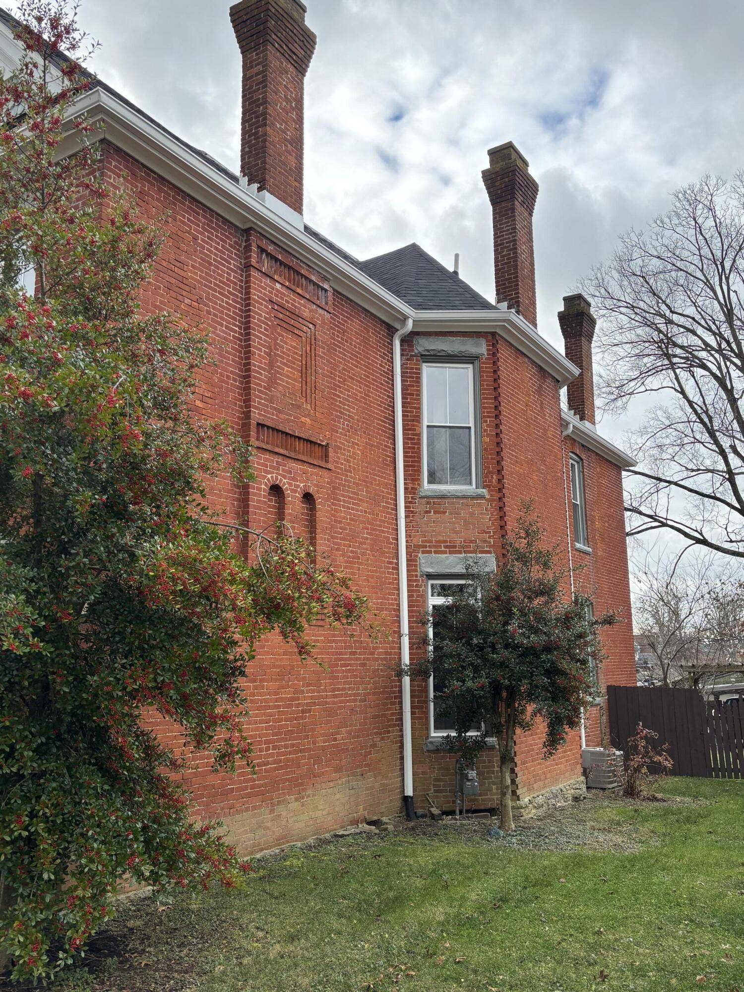 Winchester, KY 40391,210 College Street