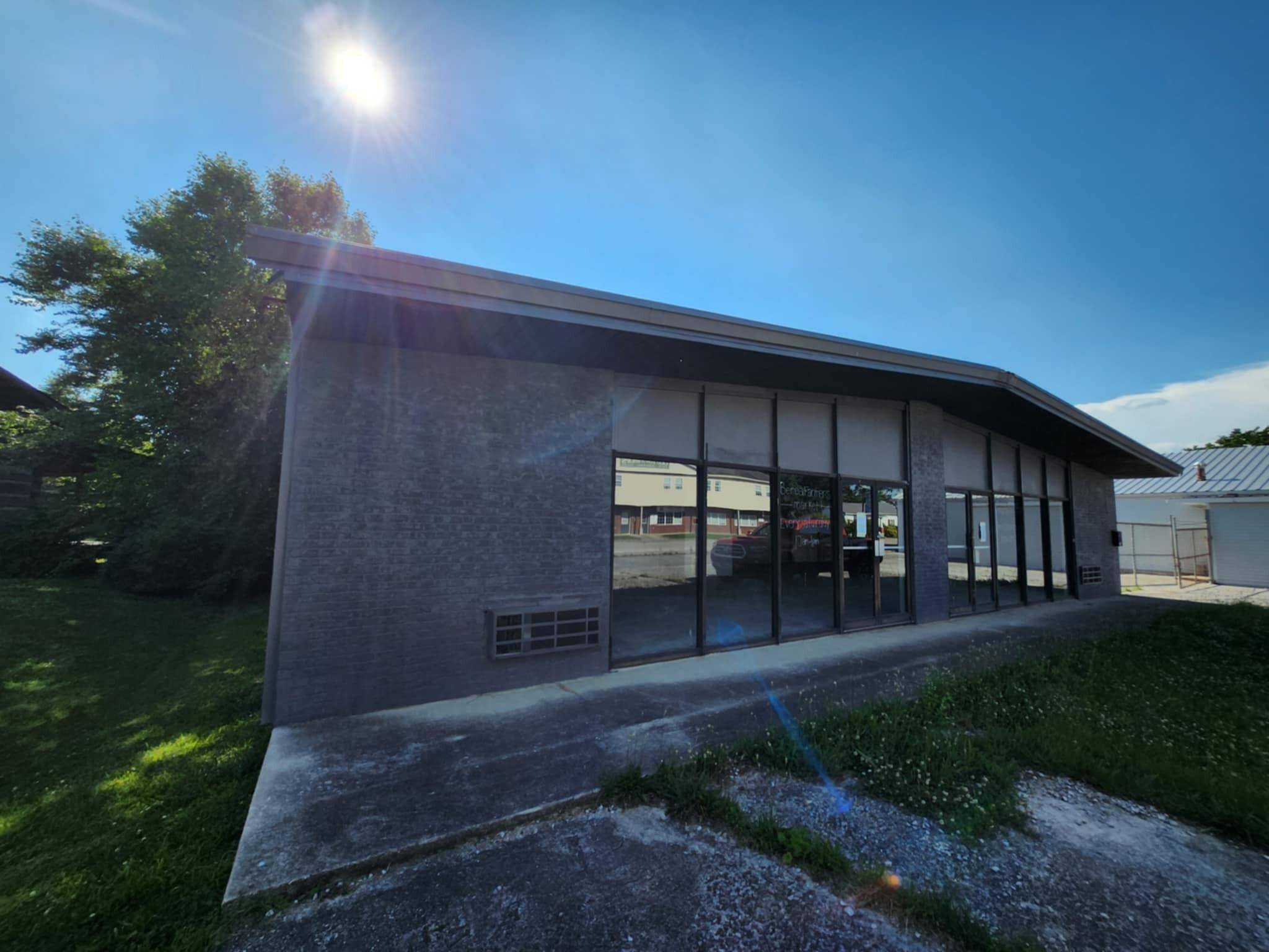 Berea, KY 40403,207 North Broadway