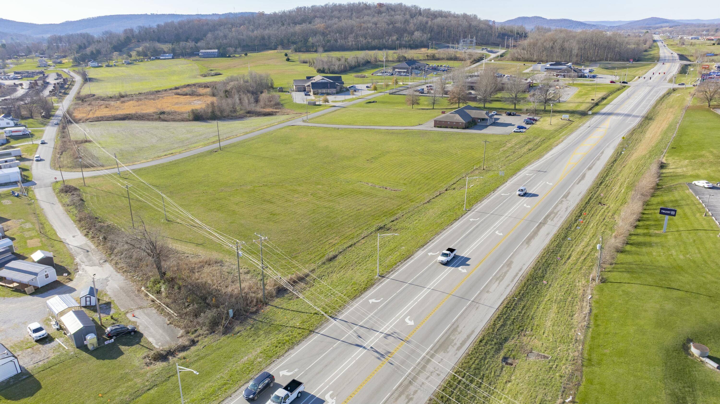 Monticello, KY 42633,004 Rolling Hills Boulevard