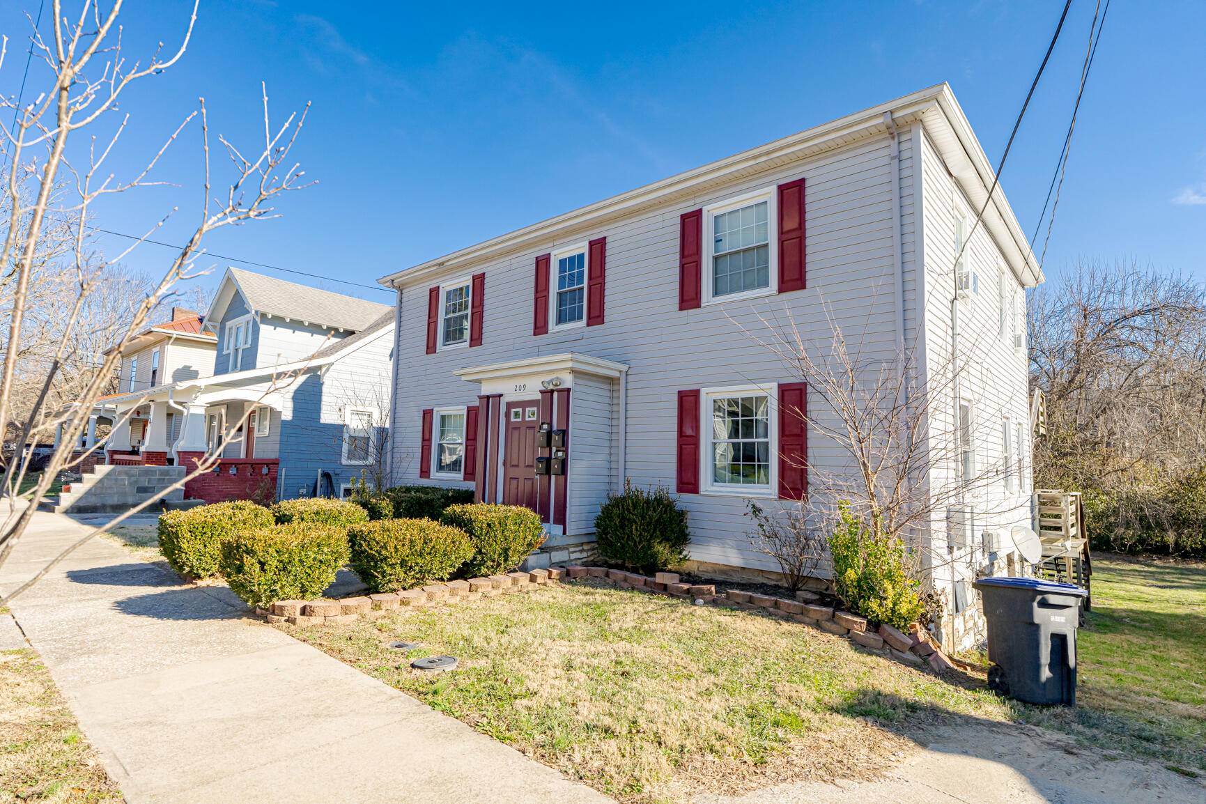 Frankfort, KY 40601,209 Logan Street