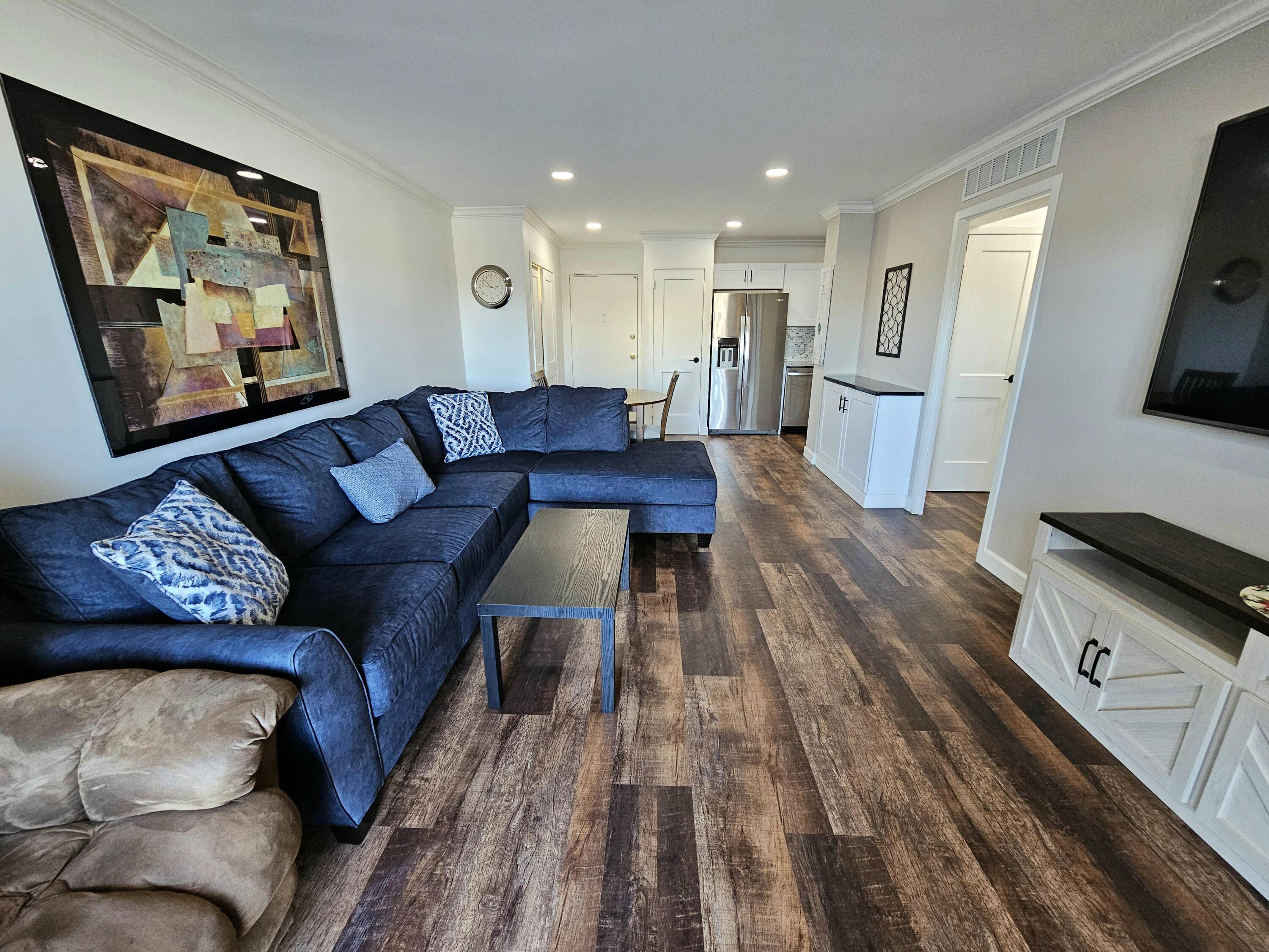 Lexington, KY 40503,2121 Nicholasville #210