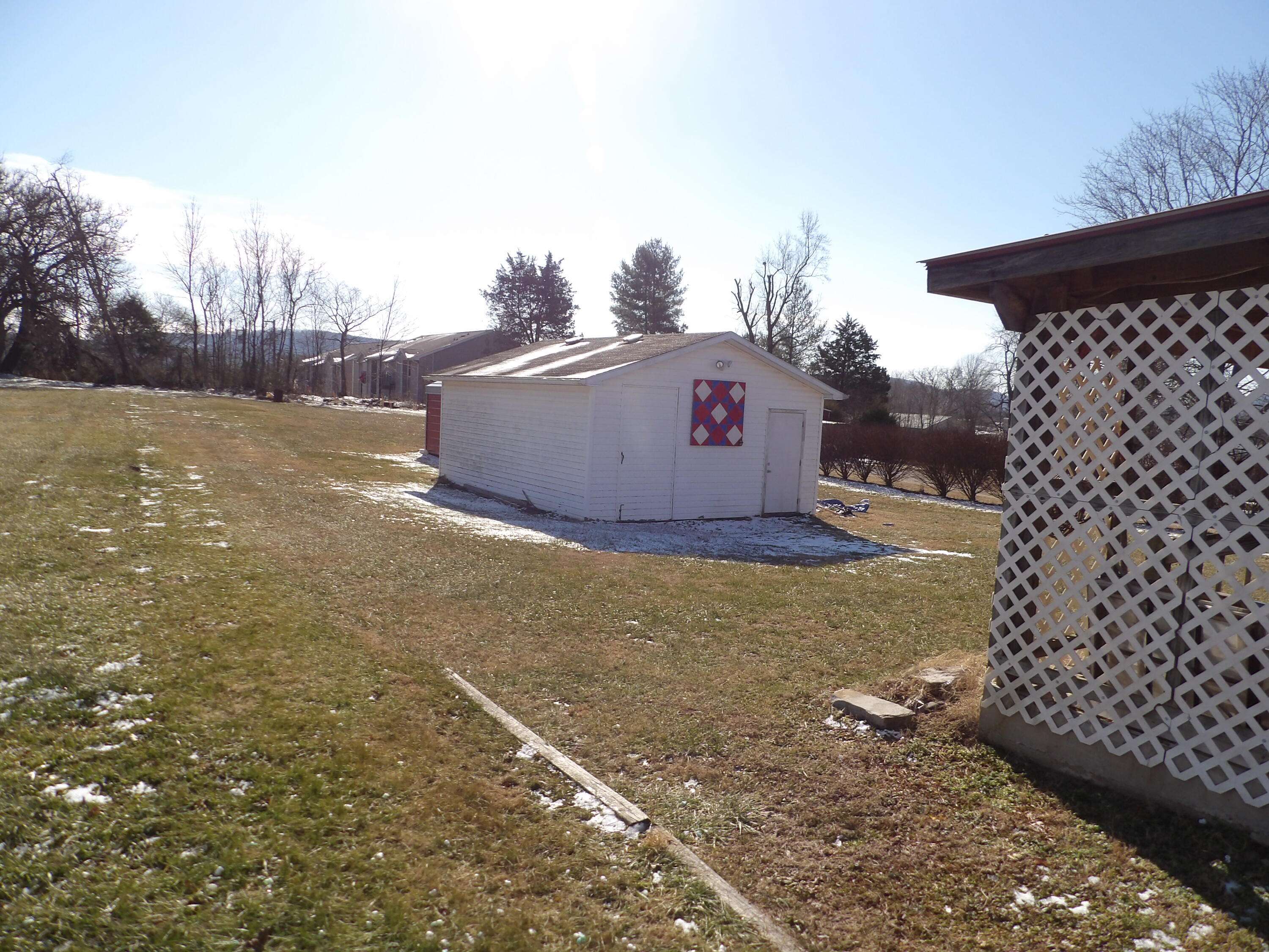 Monticello, KY 42633,113 West Monticello  Subdivision