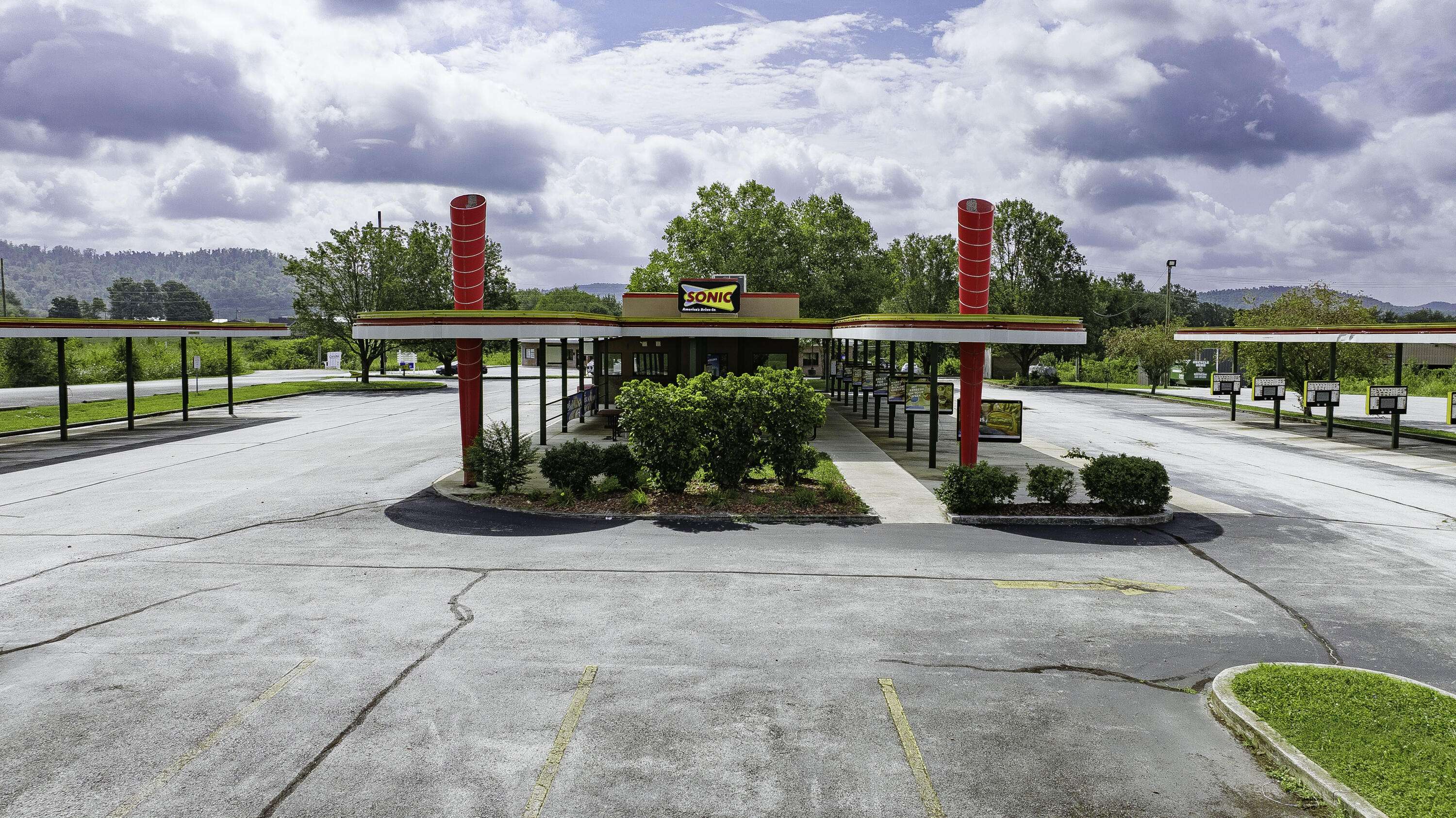 Monticello, KY 42633,54 Access Drive