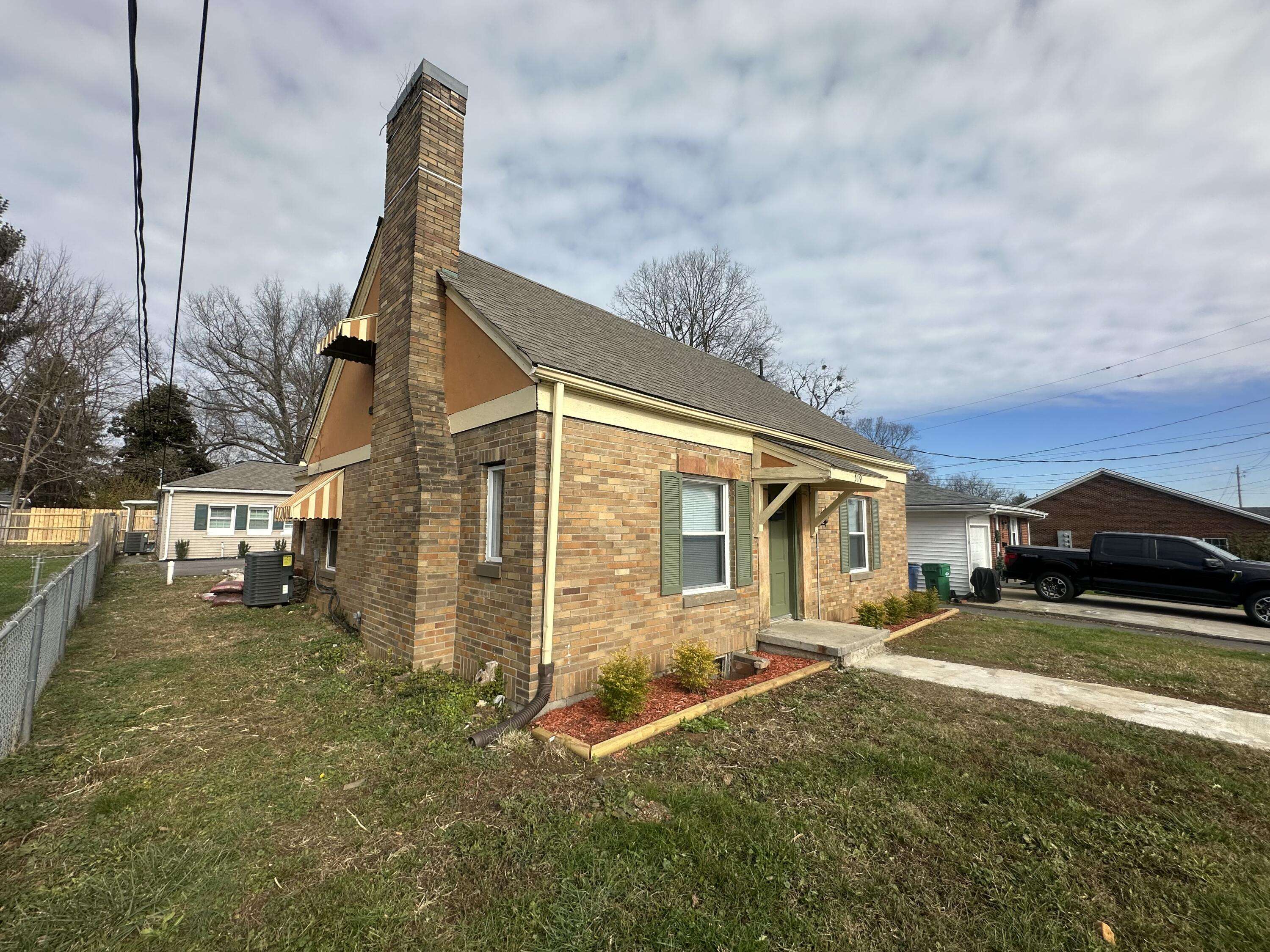 Danville, KY 40422,519/519.5 East Walnut Street