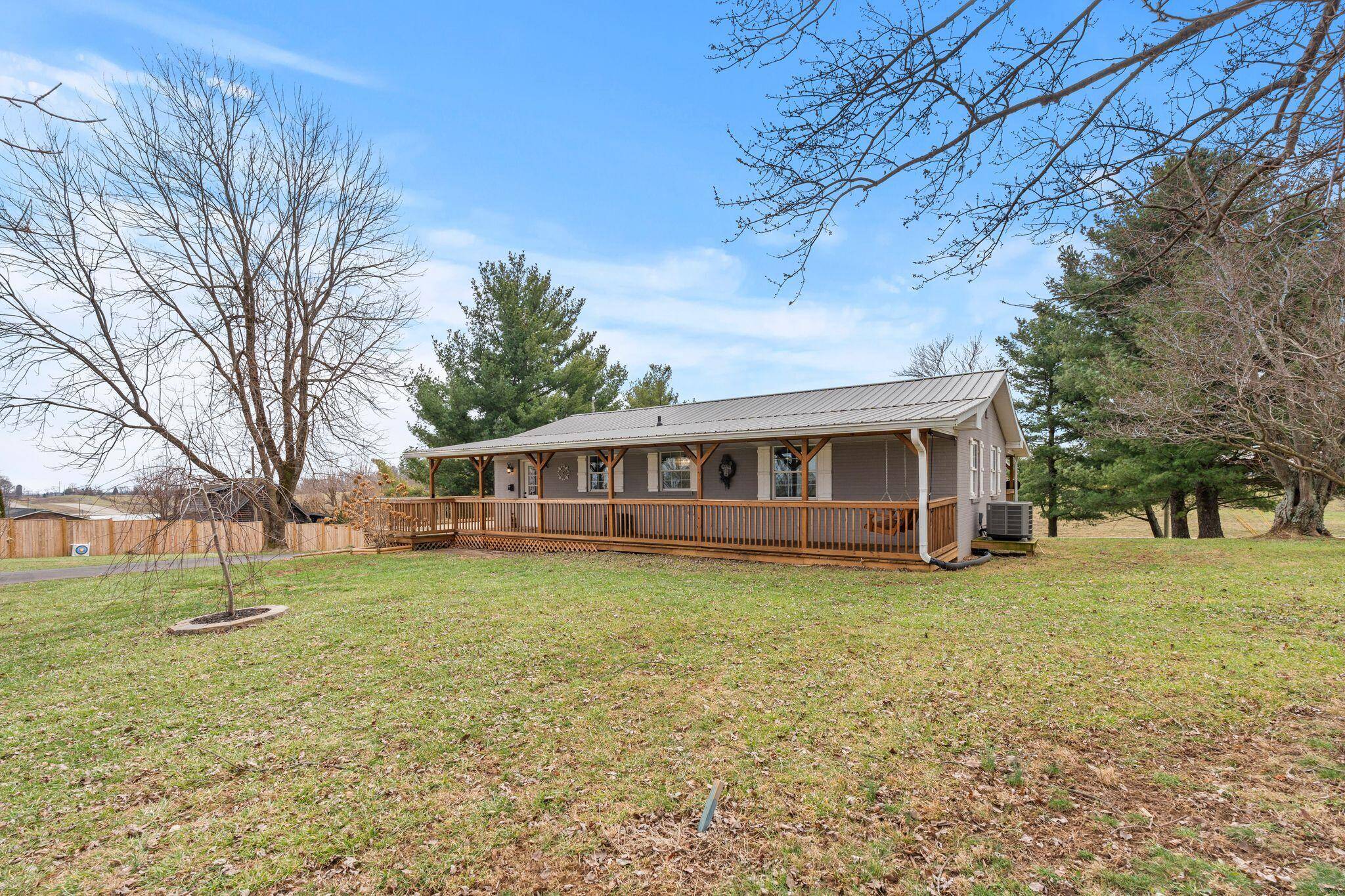 Mt Sterling, KY 40353,1061 Van Thompson Road