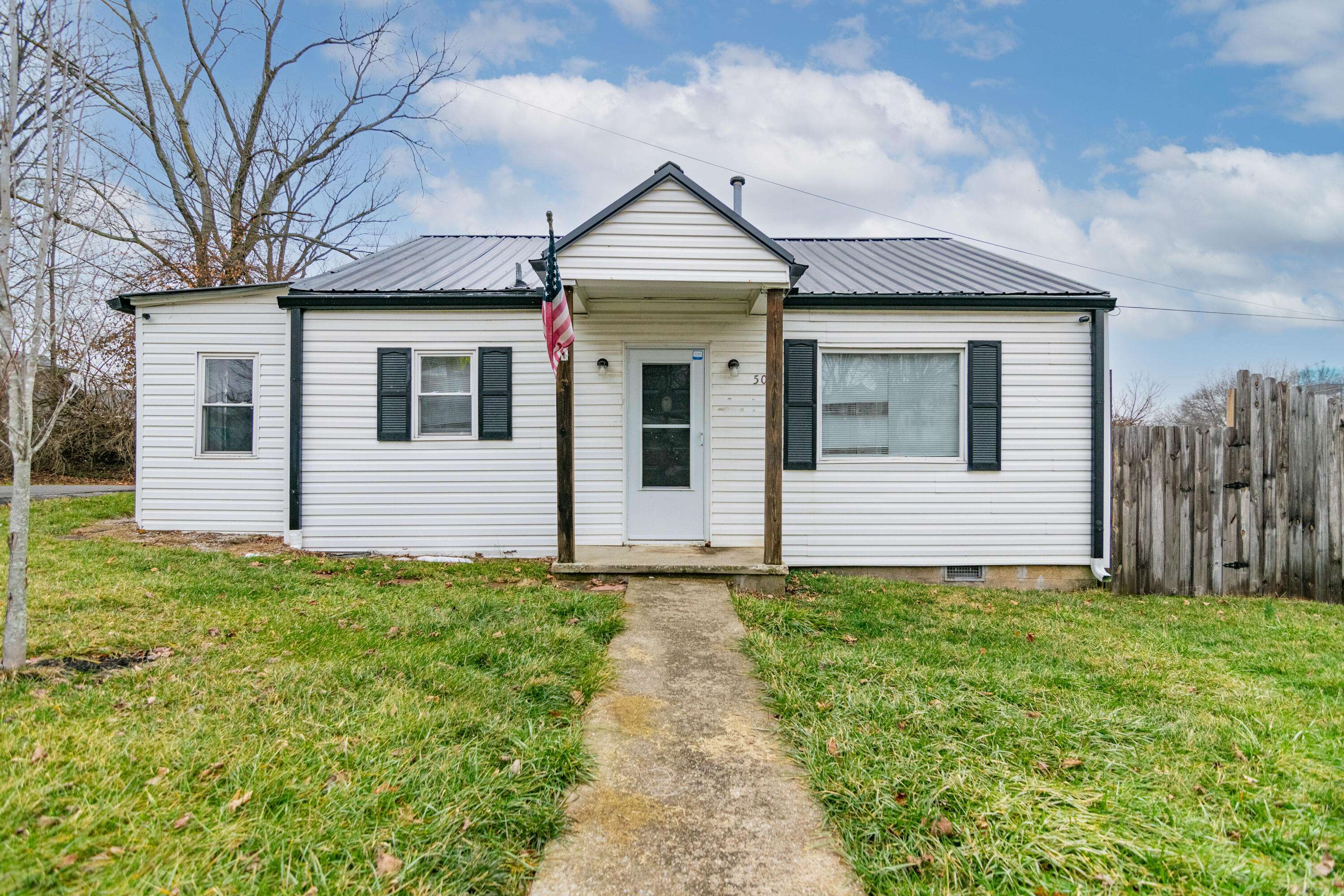 Winchester, KY 40391,502 North Maple Street