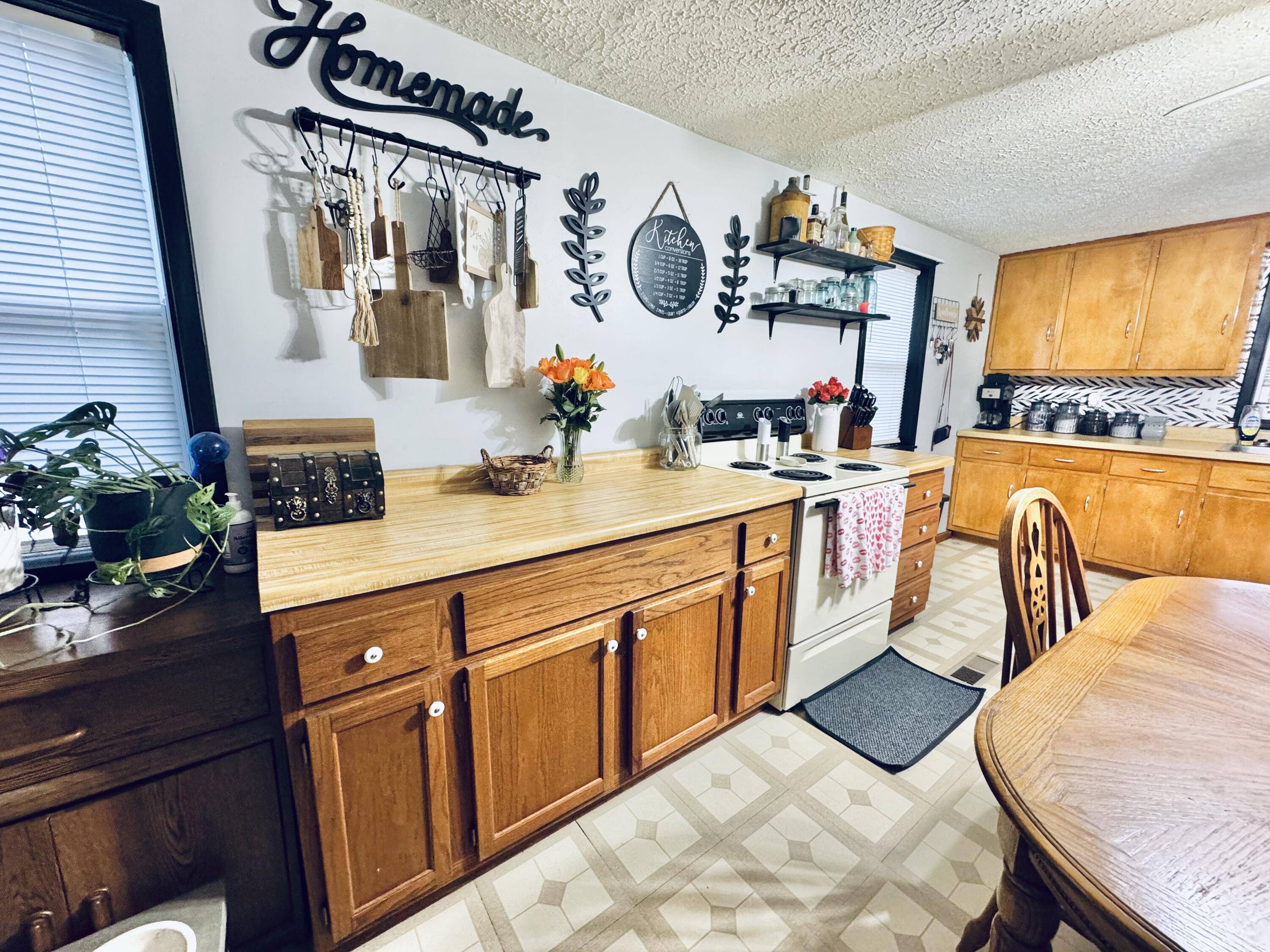 Columbia, KY 42728,6002 Edmonton Road