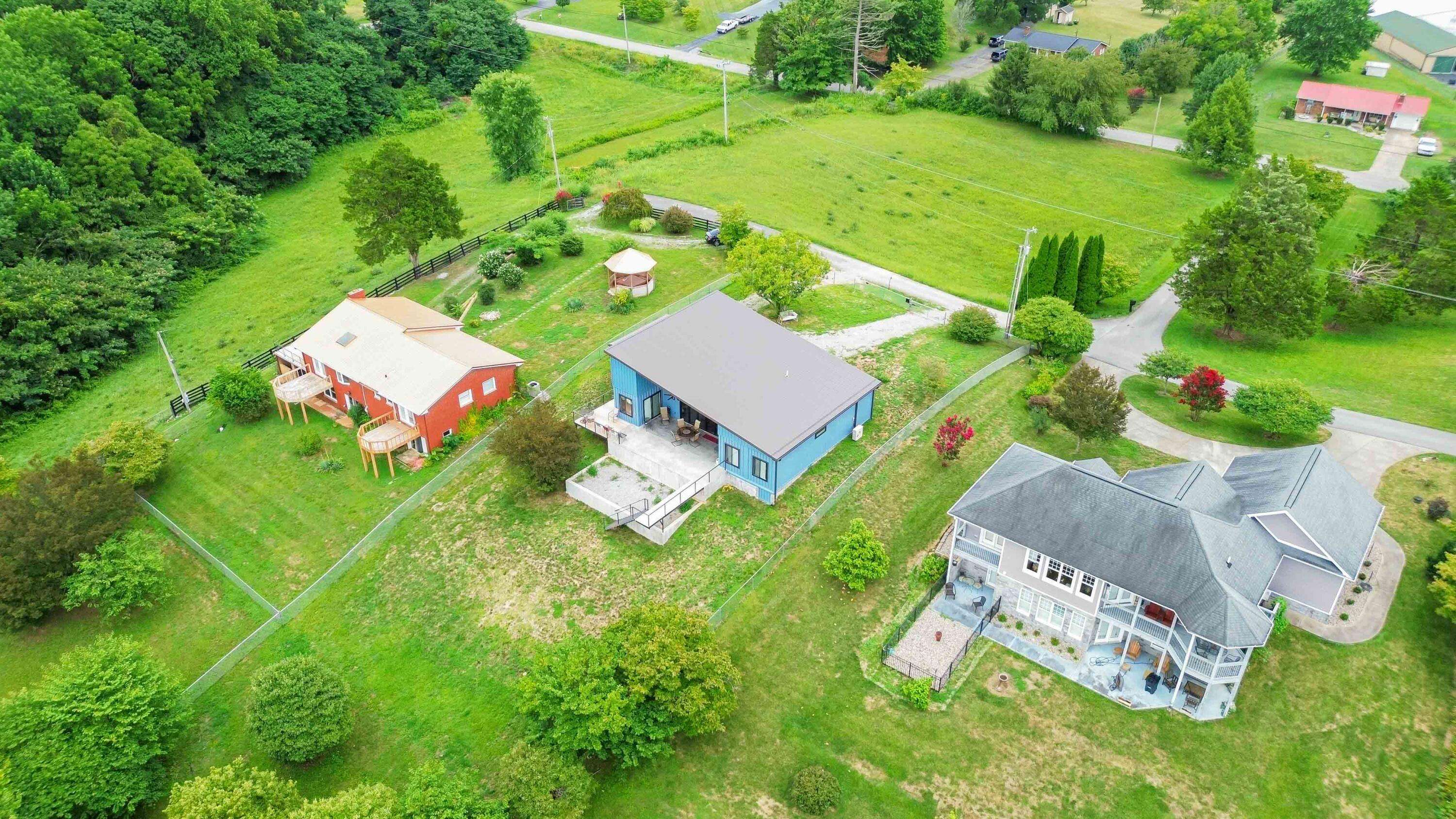 Bronston, KY 42518,46 Little Reading Road