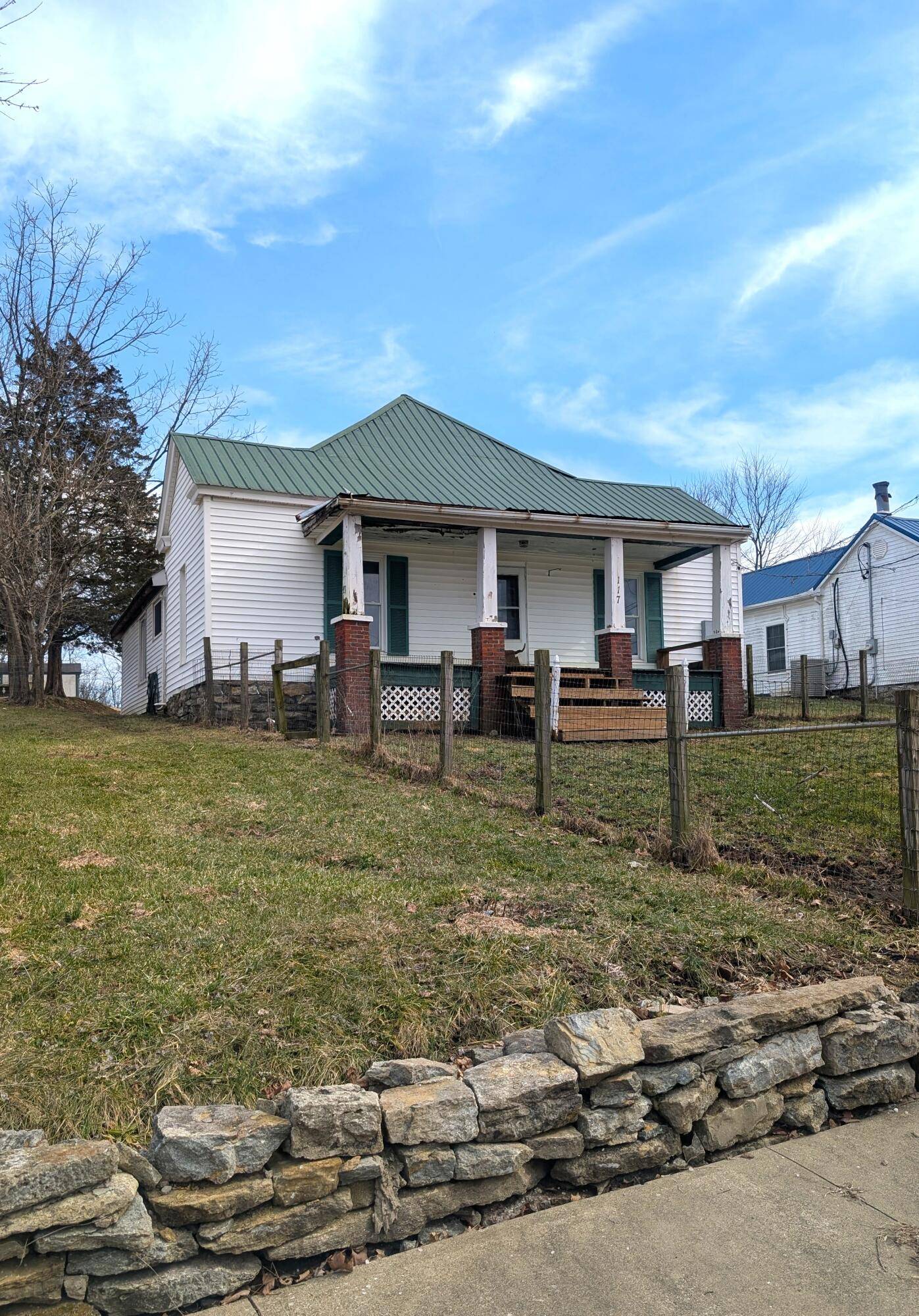 Sadieville, KY 40370,117 Gano Avenue