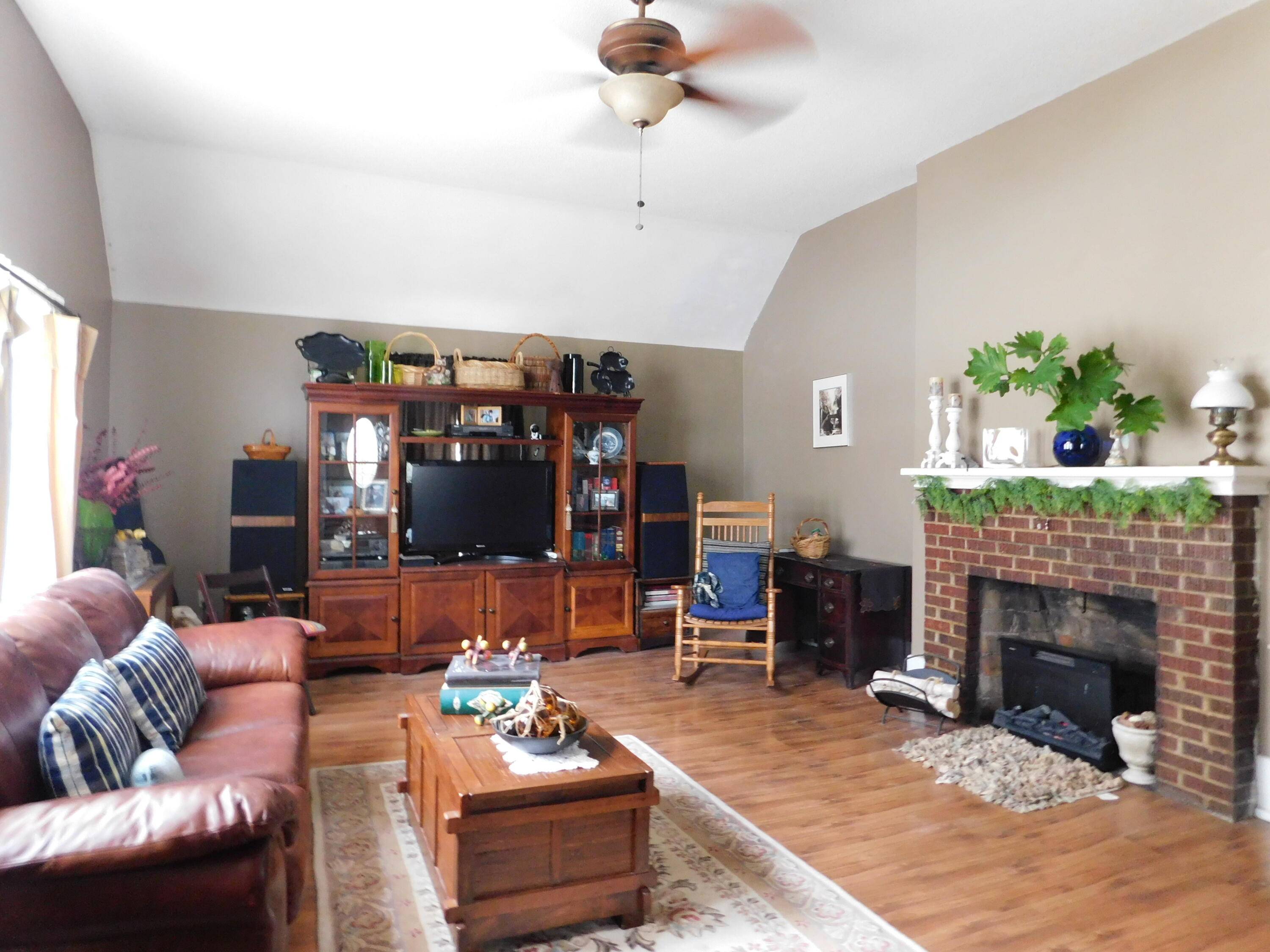 Harlan, KY 40831,716 Ivy Hill