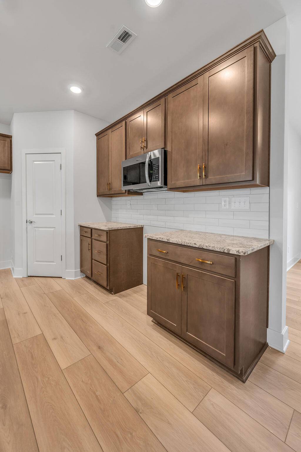 Lexington, KY 40515,572 Squires Road