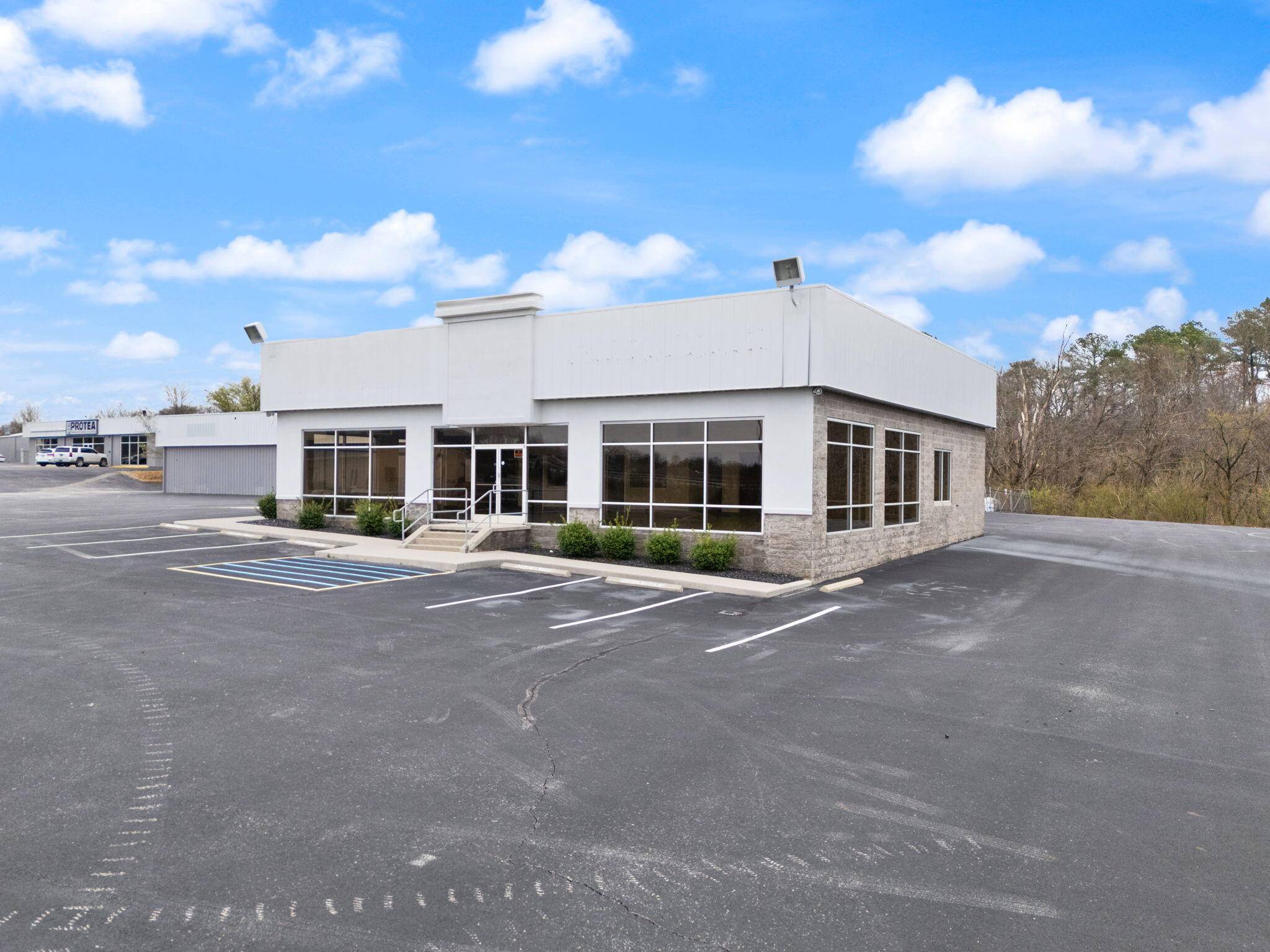 Somerset, KY 42503,60 KY-2227