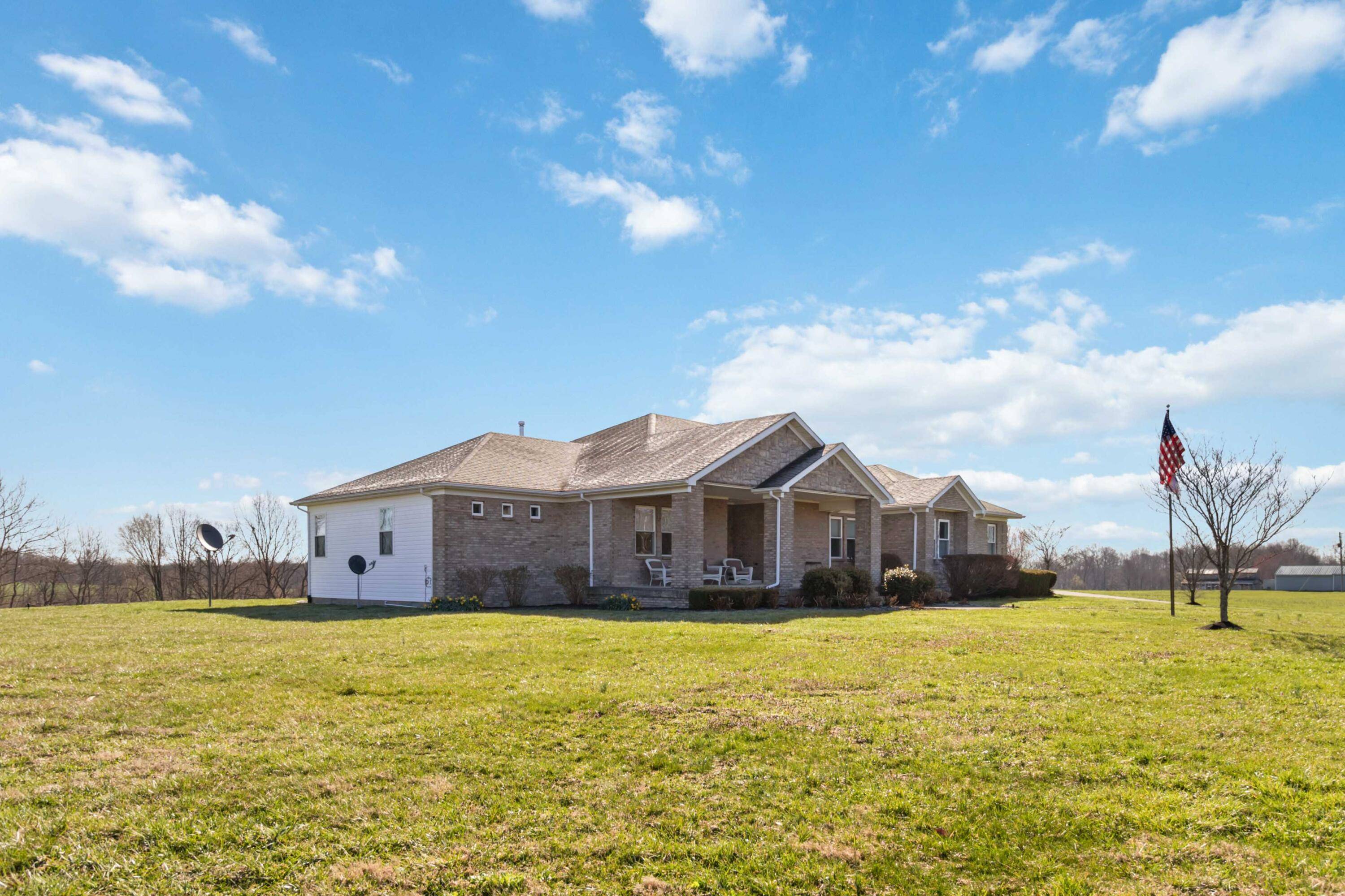 Crab Orchard, KY 40419,398 Jim Weaver Road