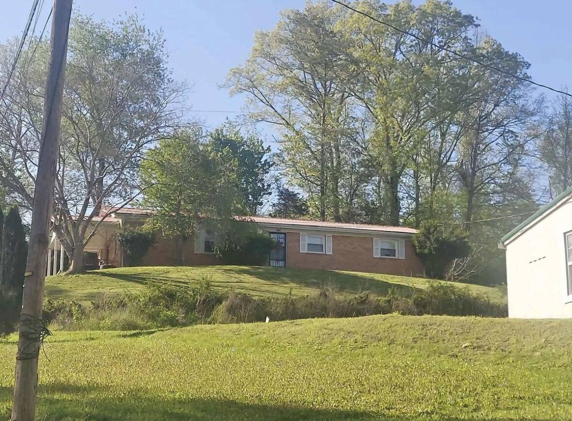 Beattyville, KY 41311,150 East 3rd Street