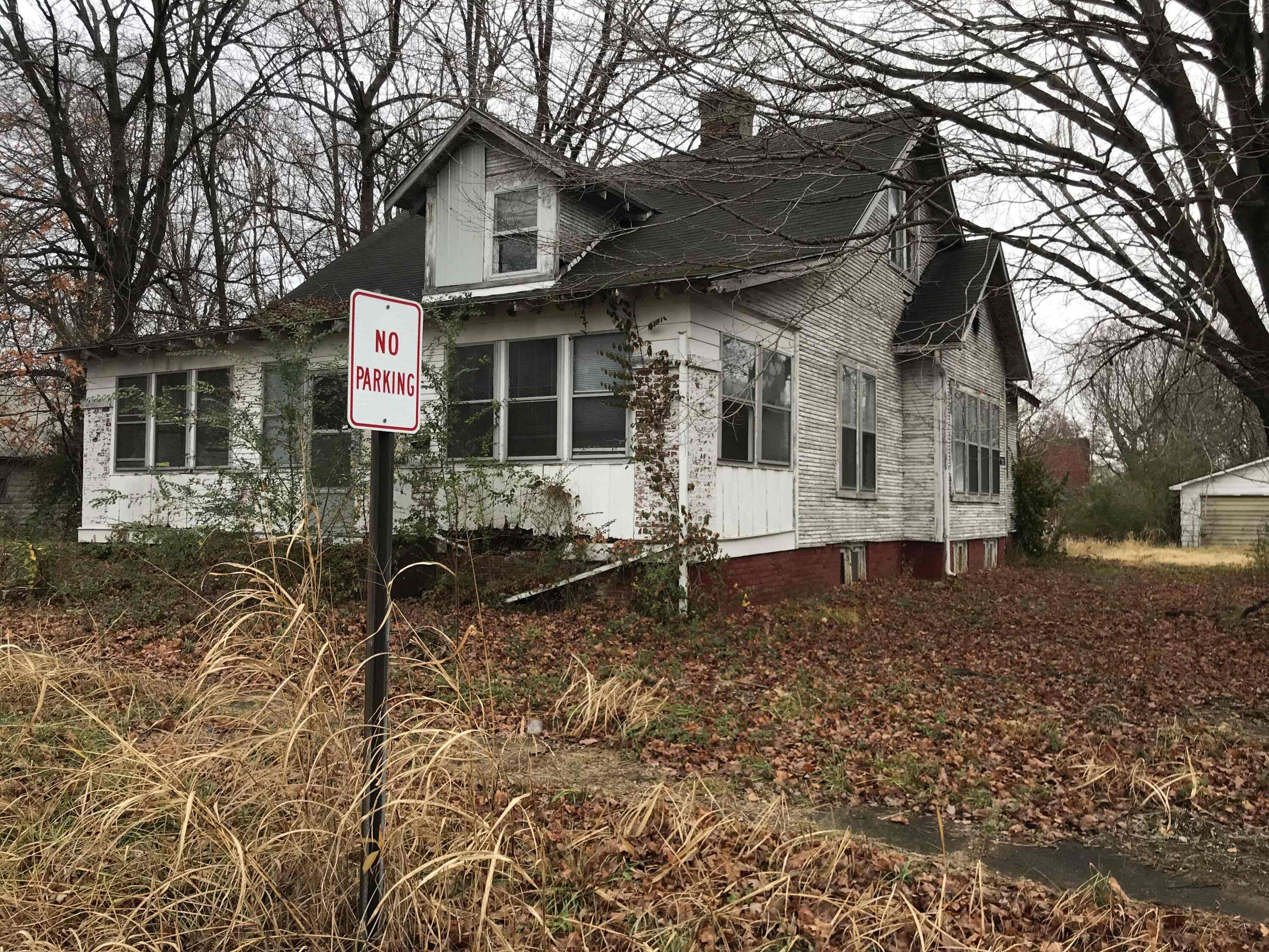 Princeton, KY 42445,308 North Harrison Street