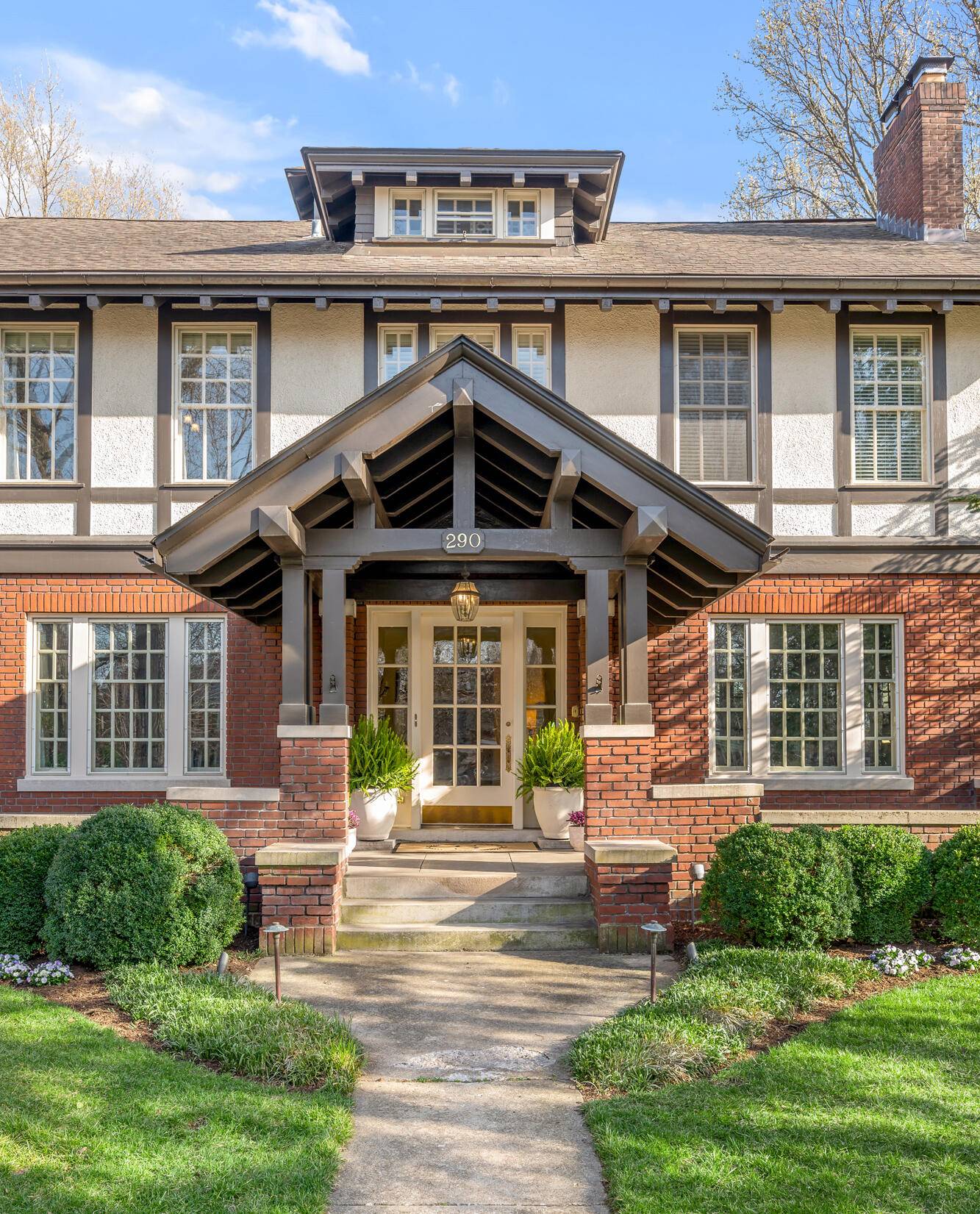 Lexington, KY 40502,290 South Ashland Avenue