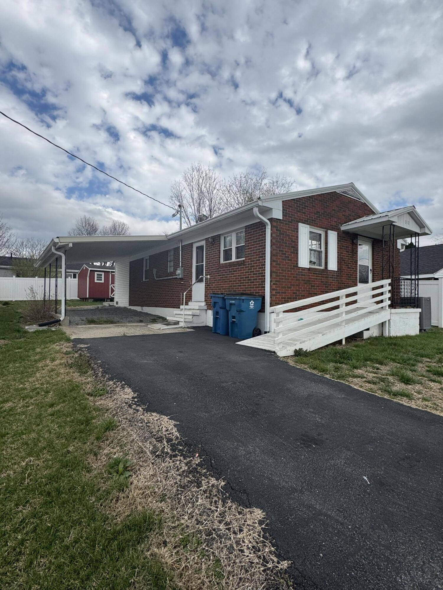 Stanford, KY 40484,312 Harmon Heights