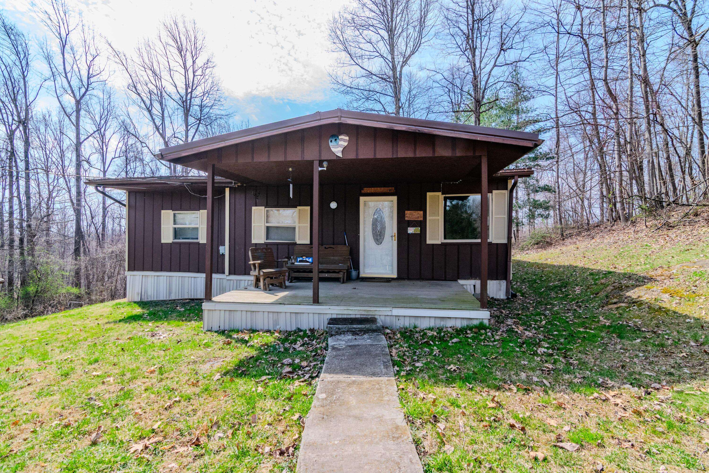 Olive Hill, KY 41164,2455 Walnut Grv