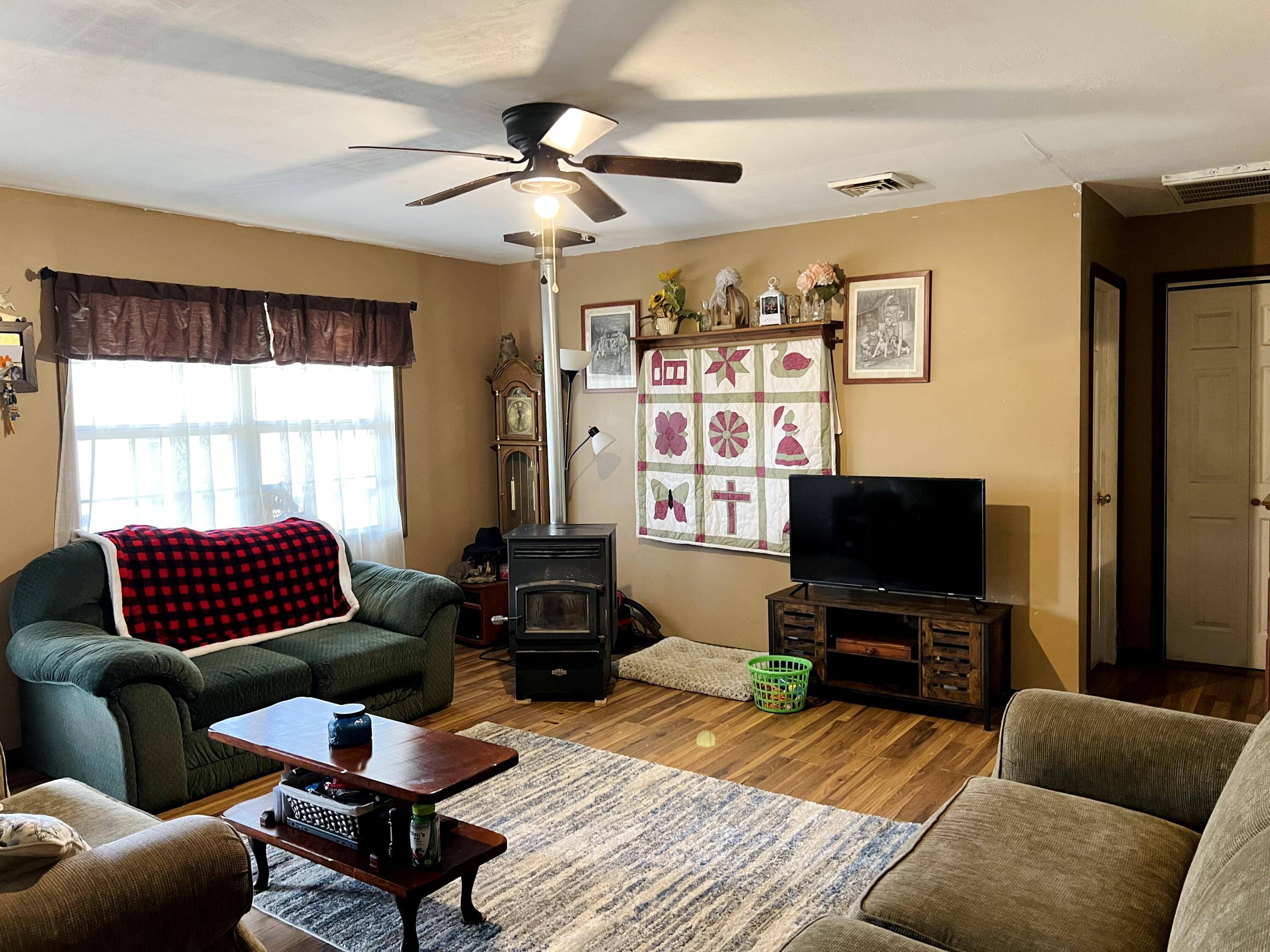 Parkers Lake, KY 42634,235 Lake Drive