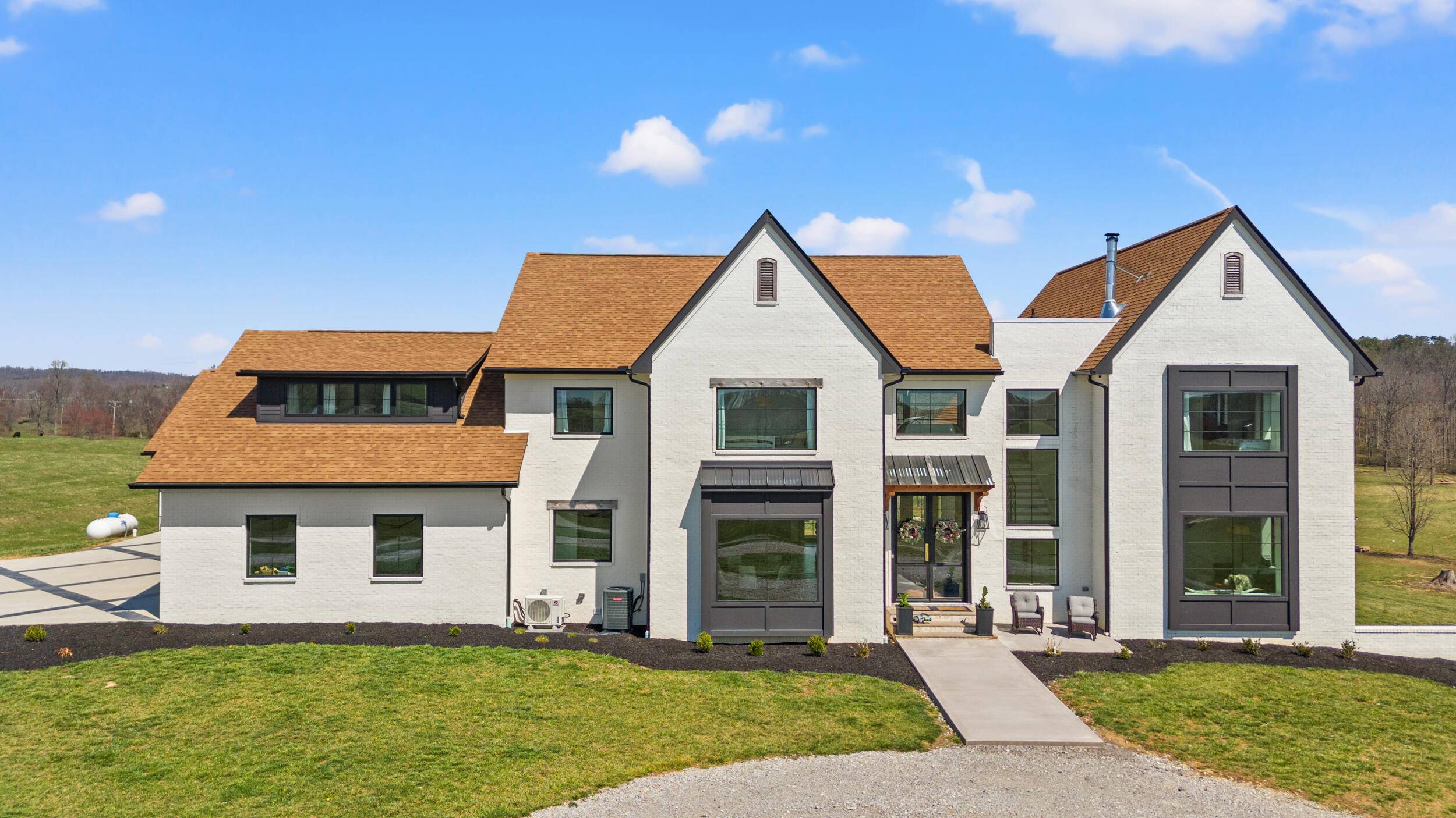 London, KY 40744,1674 Laurel Road