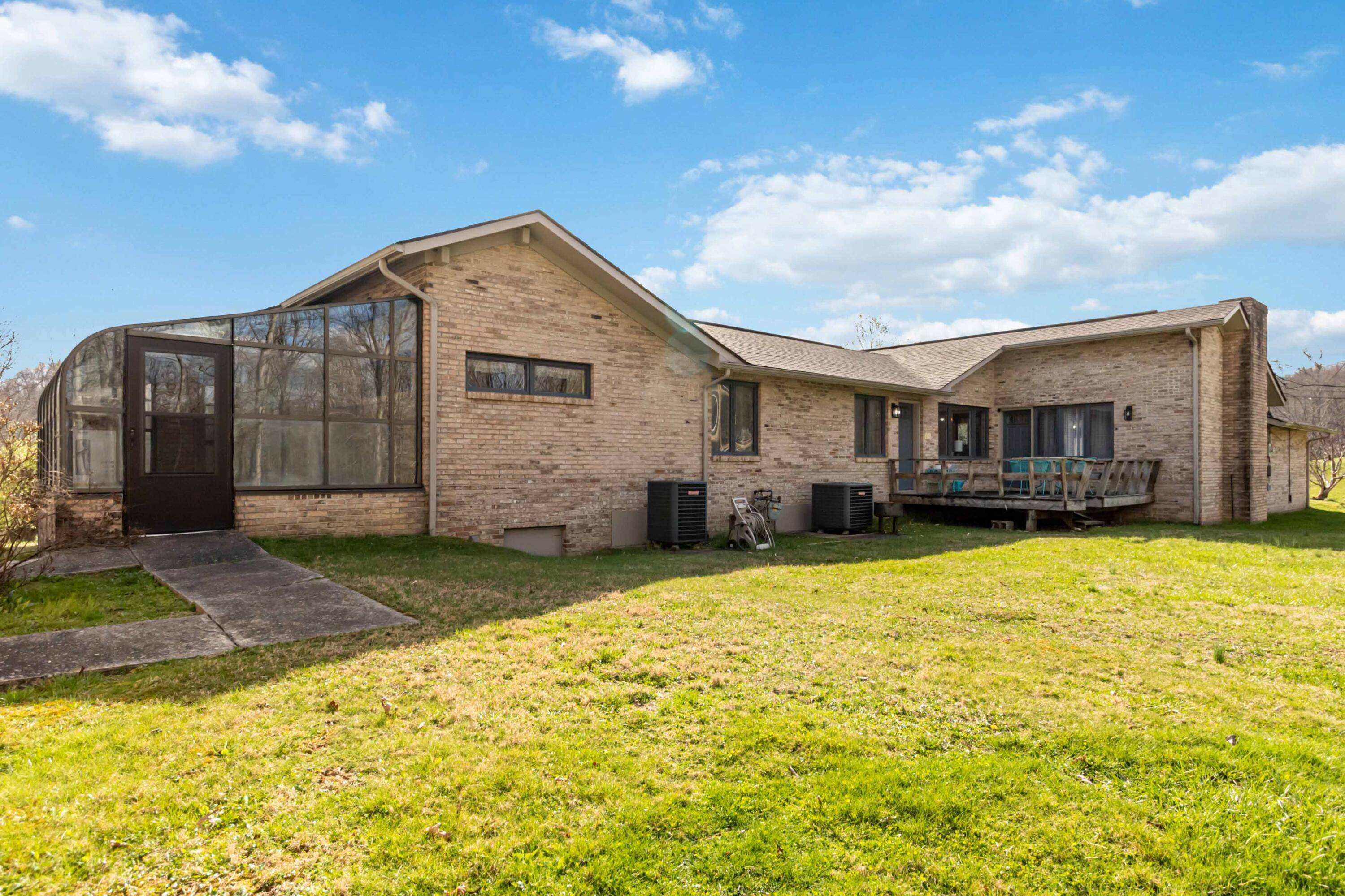 Gray, KY 40734,156 Autumn Woods Loop