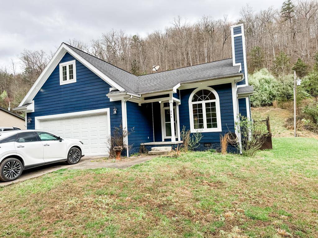 Prestonsburg, KY 41653,244 Whispering Oaks Drive