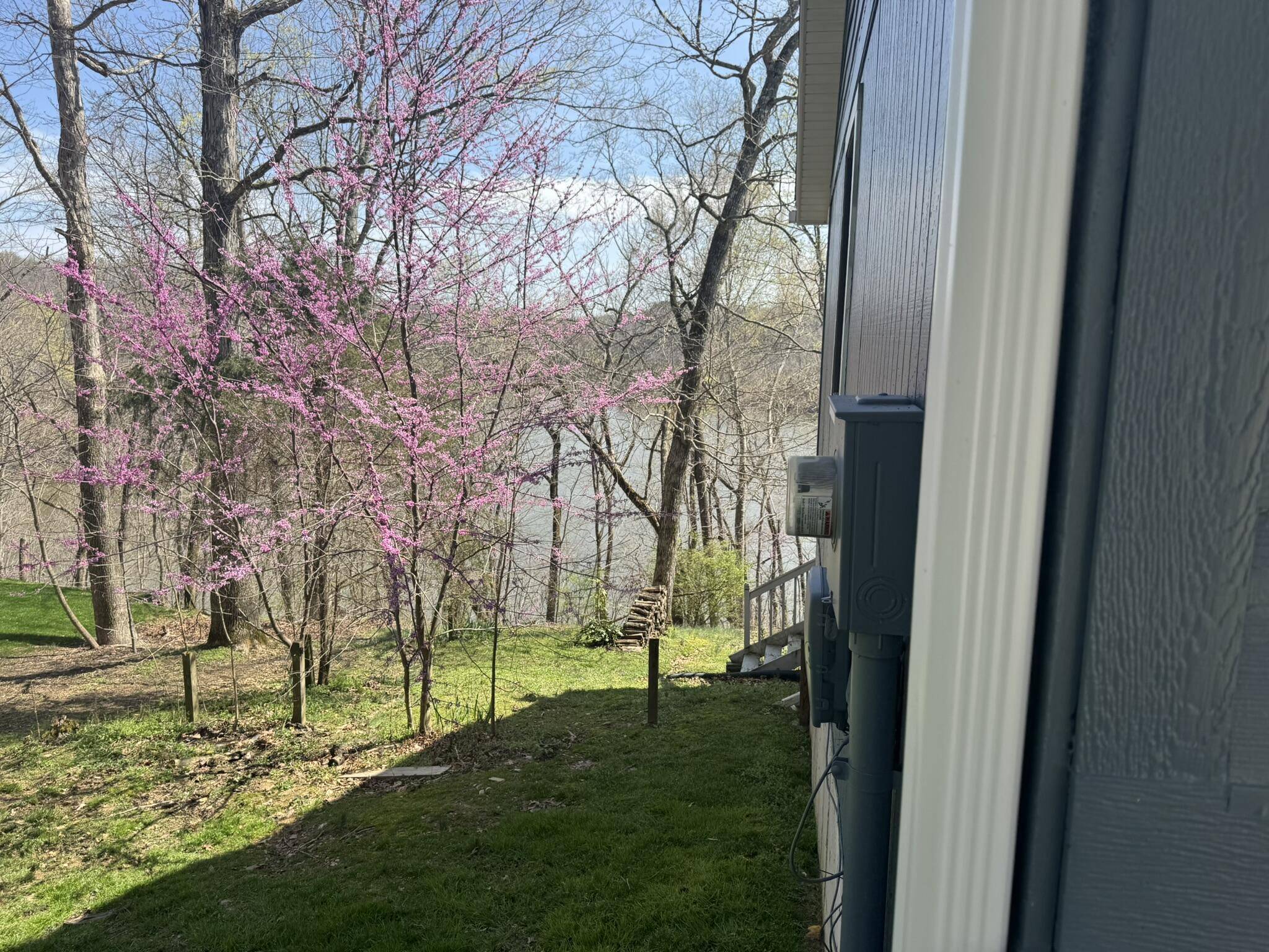 Jamestown, KY 42629,1124 Lily Creek Resort Road