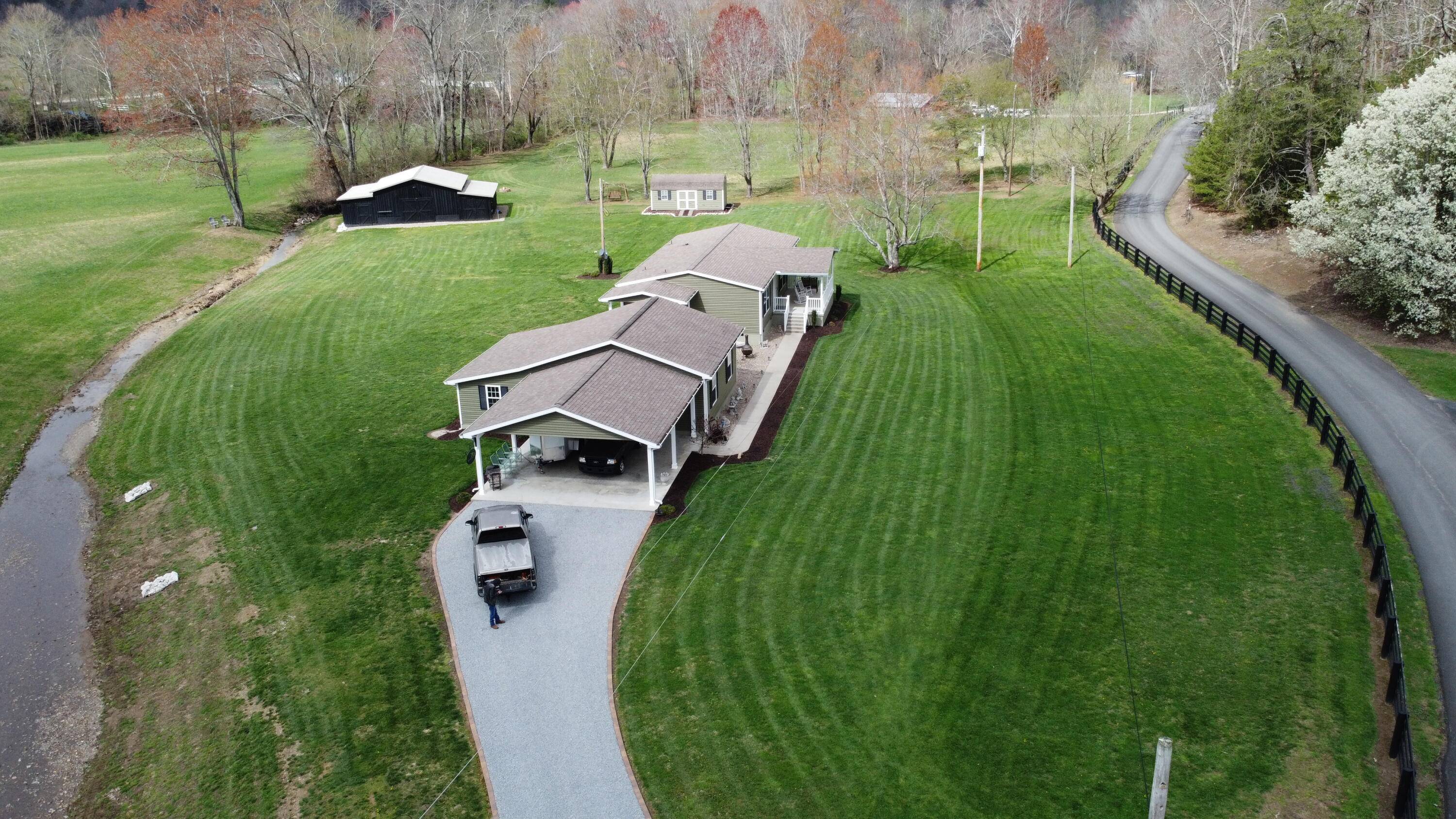 Jeffersonville, KY 40337,739 Old Highway 11