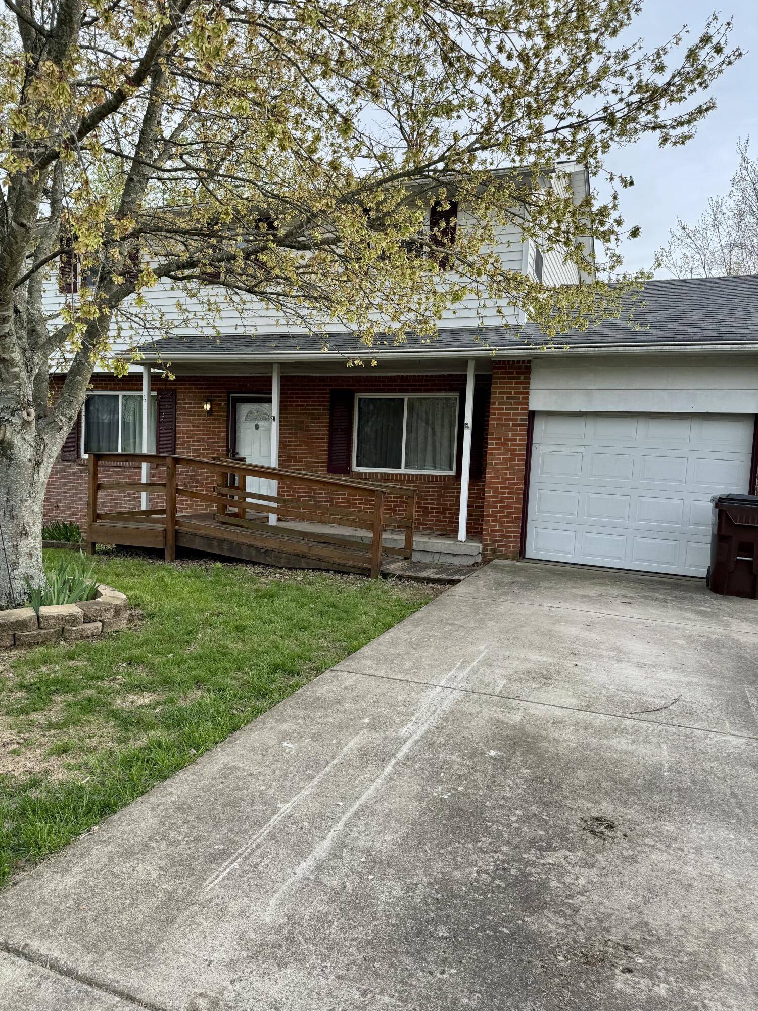 Nicholasville, KY 40356,172 Shannon Parkway