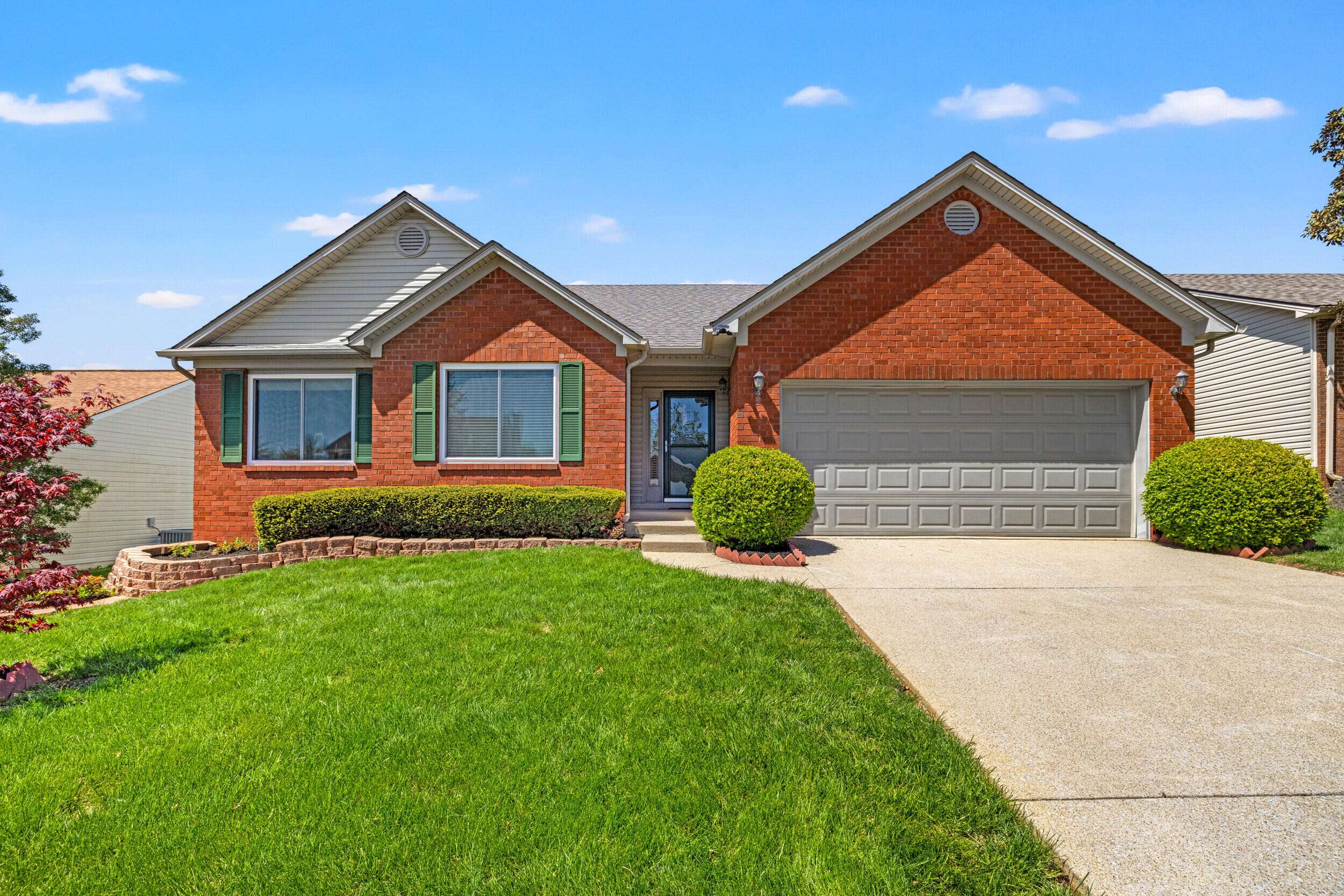 Lexington, KY 40511,304 Deerfield Lane