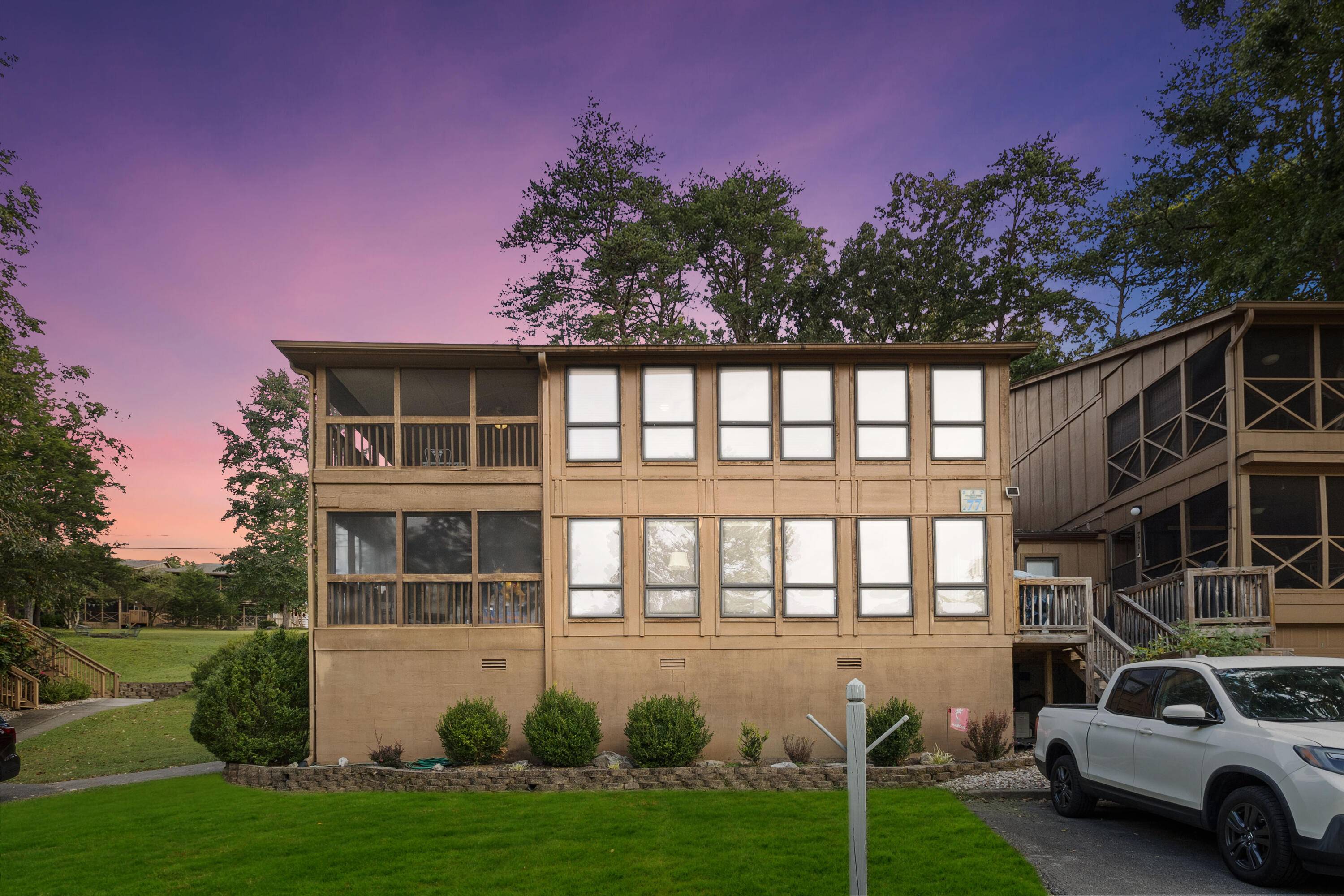 Bronston, KY 42518,77-3 Woodson Bend Resort