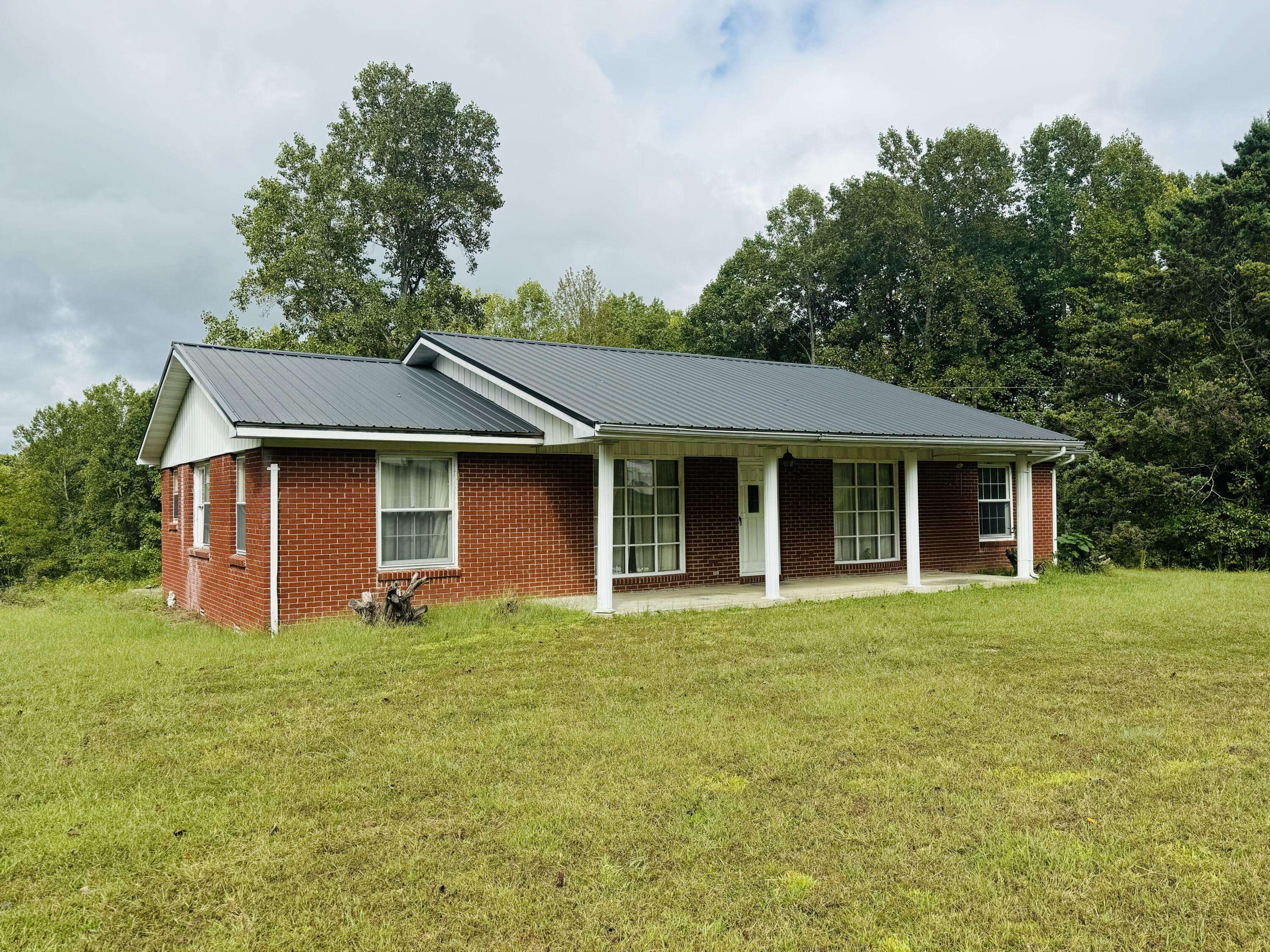 Russell Springs, KY 42642,288 Jones Drive