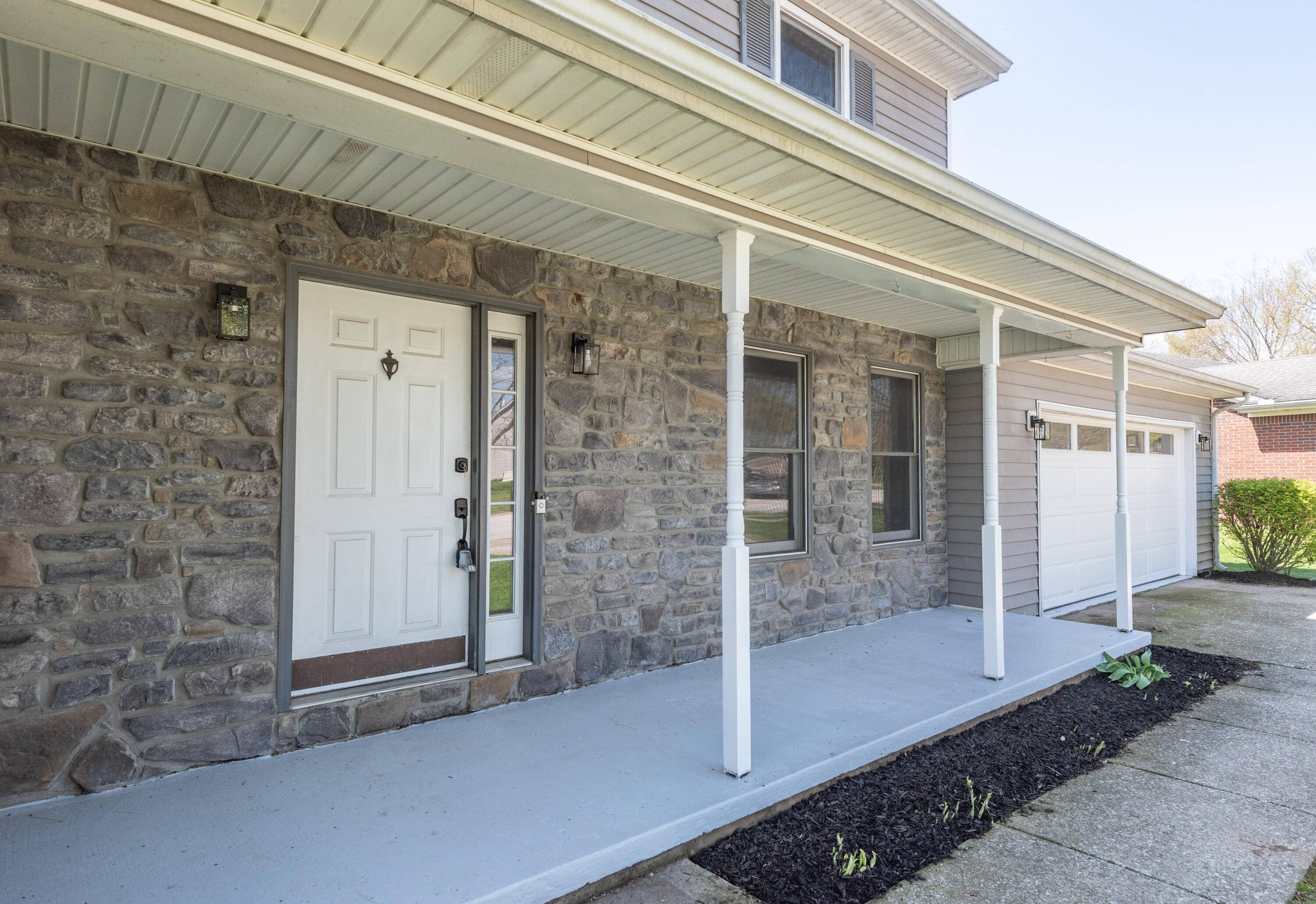 Versailles, KY 40383,203 Doncaster Road