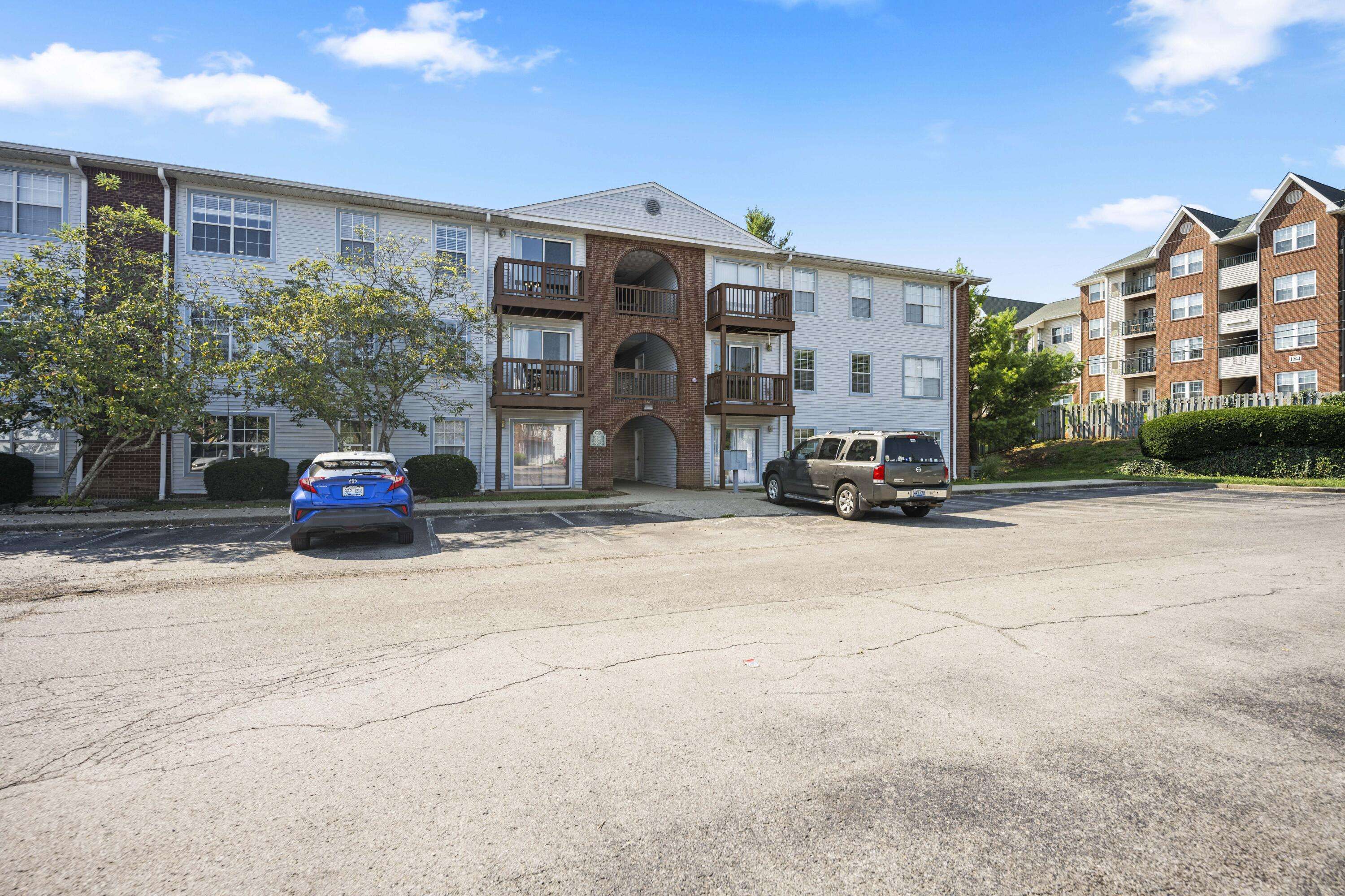 Lexington, KY 40504,205 Simpson Avenue #112