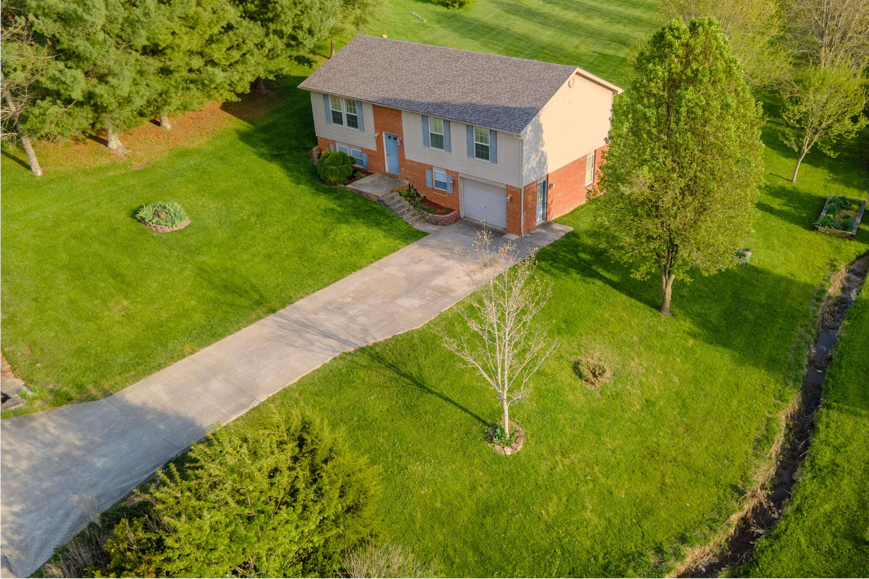 Berea, KY 40403,141 Westwood Drive