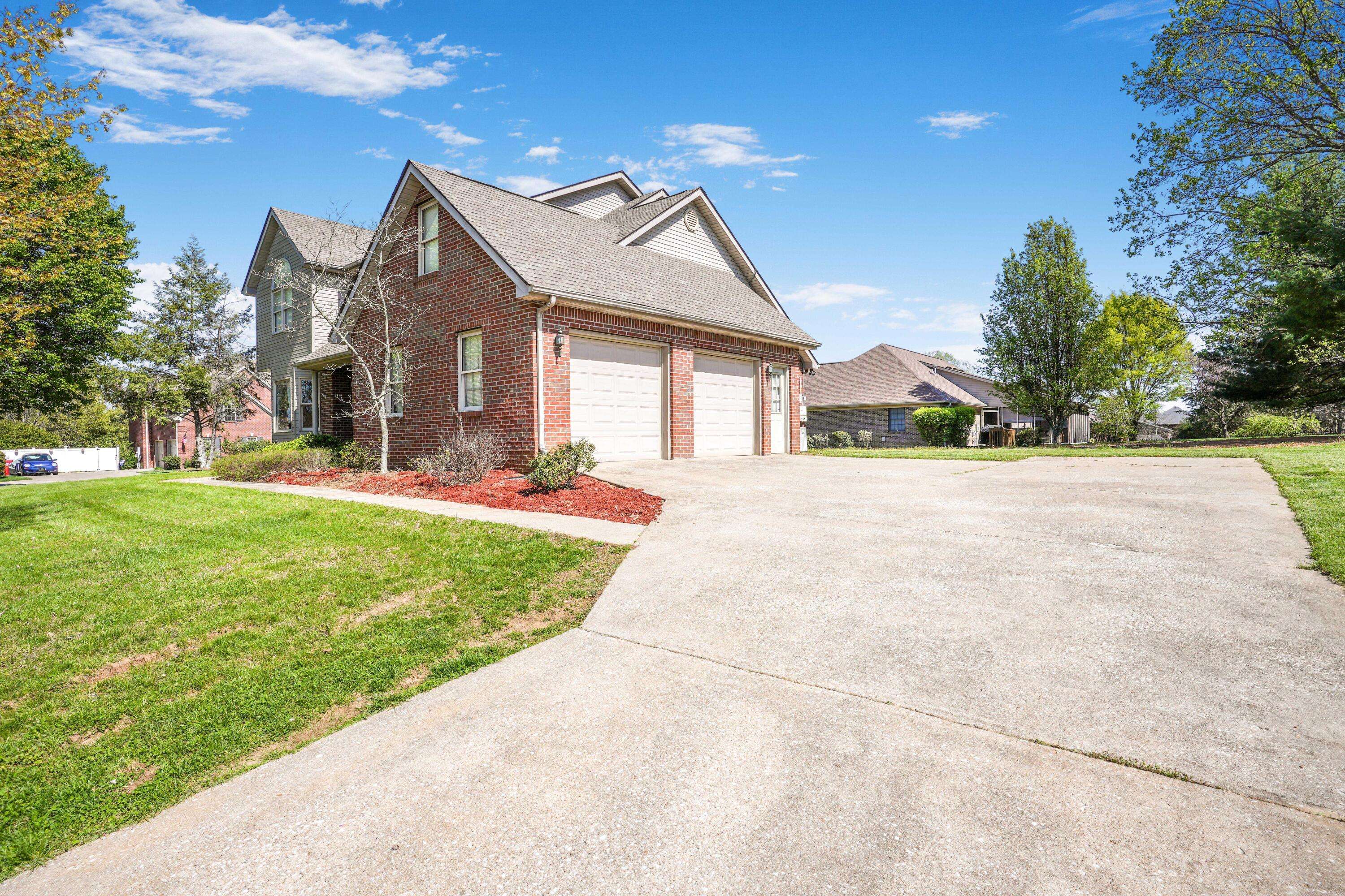 Frankfort, KY 40601,101 Frances Drive