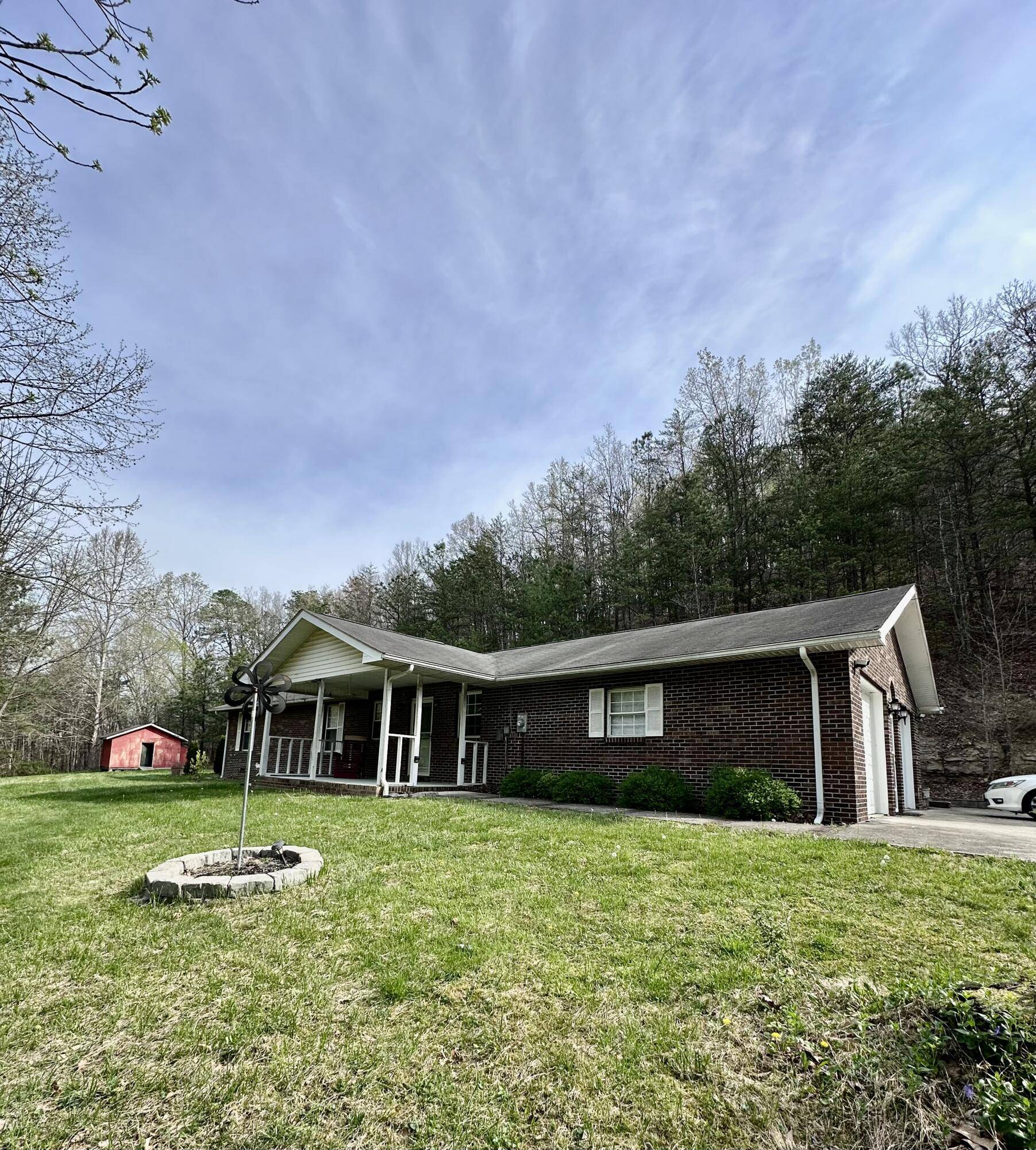 Morehead, KY 40351,890 Whitaker Street