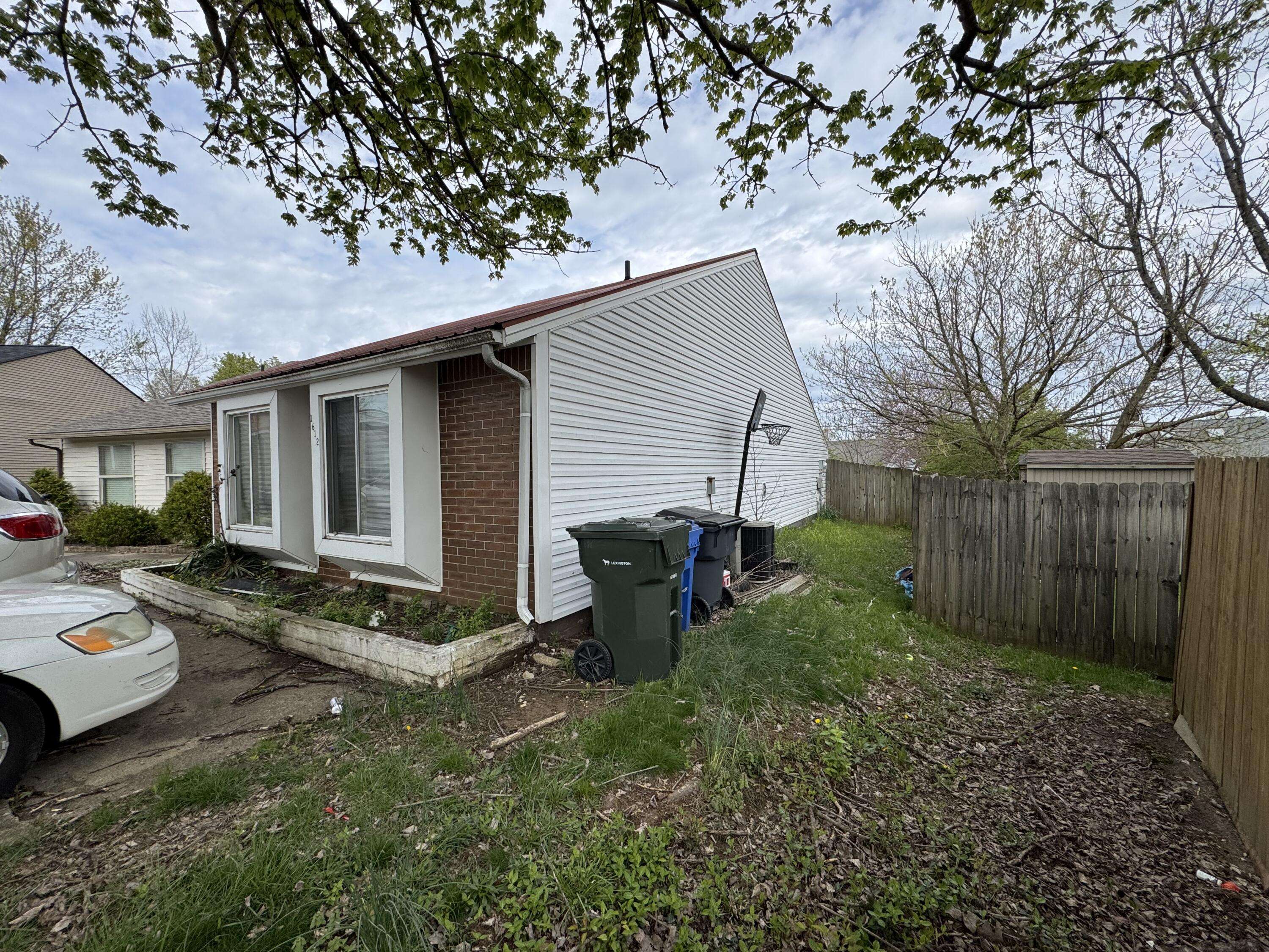 Lexington, KY 40515,1612 Royal Wood Court
