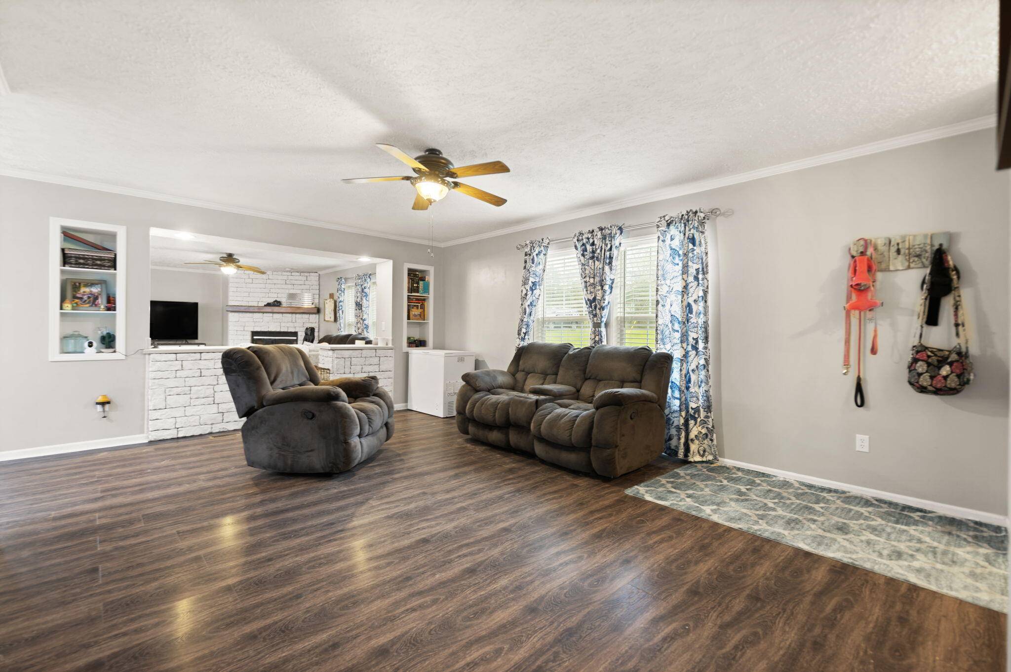 Waco, KY 40385,742 Panola Road